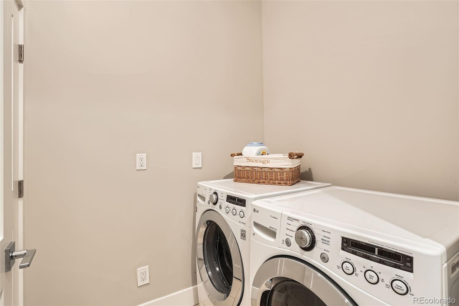 MLS Image #22 for 1916 s elati street,denver, Colorado