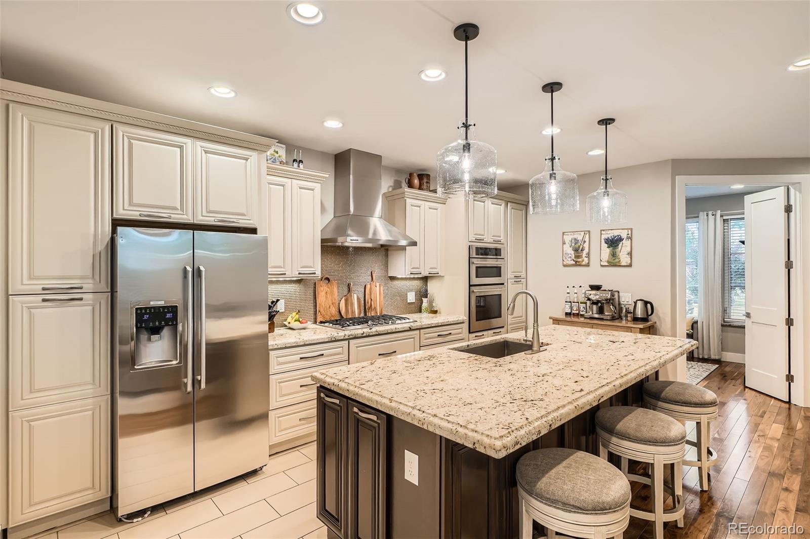 MLS Image #6 for 1916 s elati street,denver, Colorado