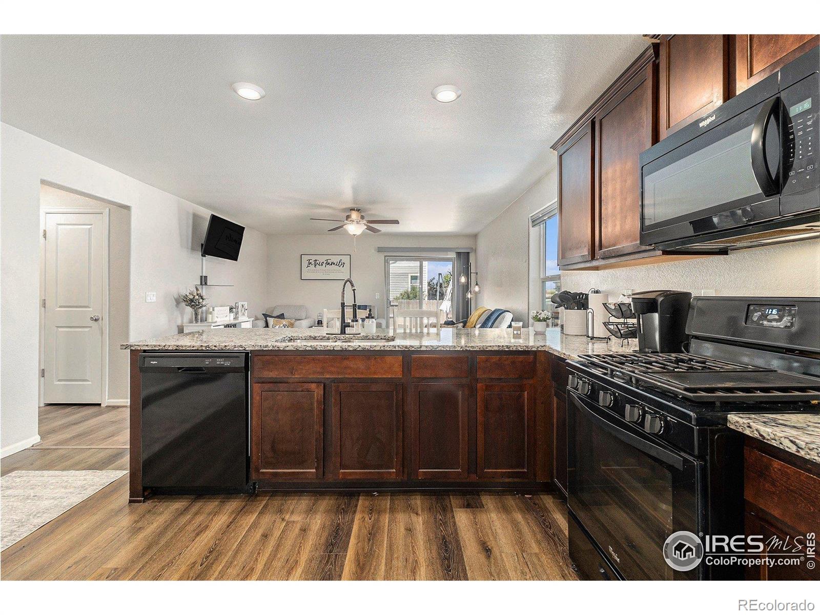 MLS Image #10 for 2065  wildwood street,lochbuie, Colorado