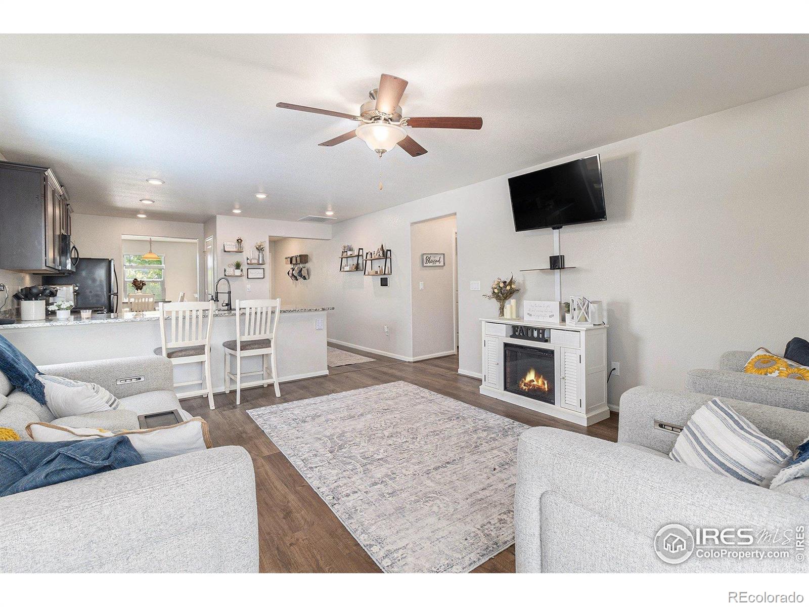 MLS Image #4 for 2065  wildwood street,lochbuie, Colorado