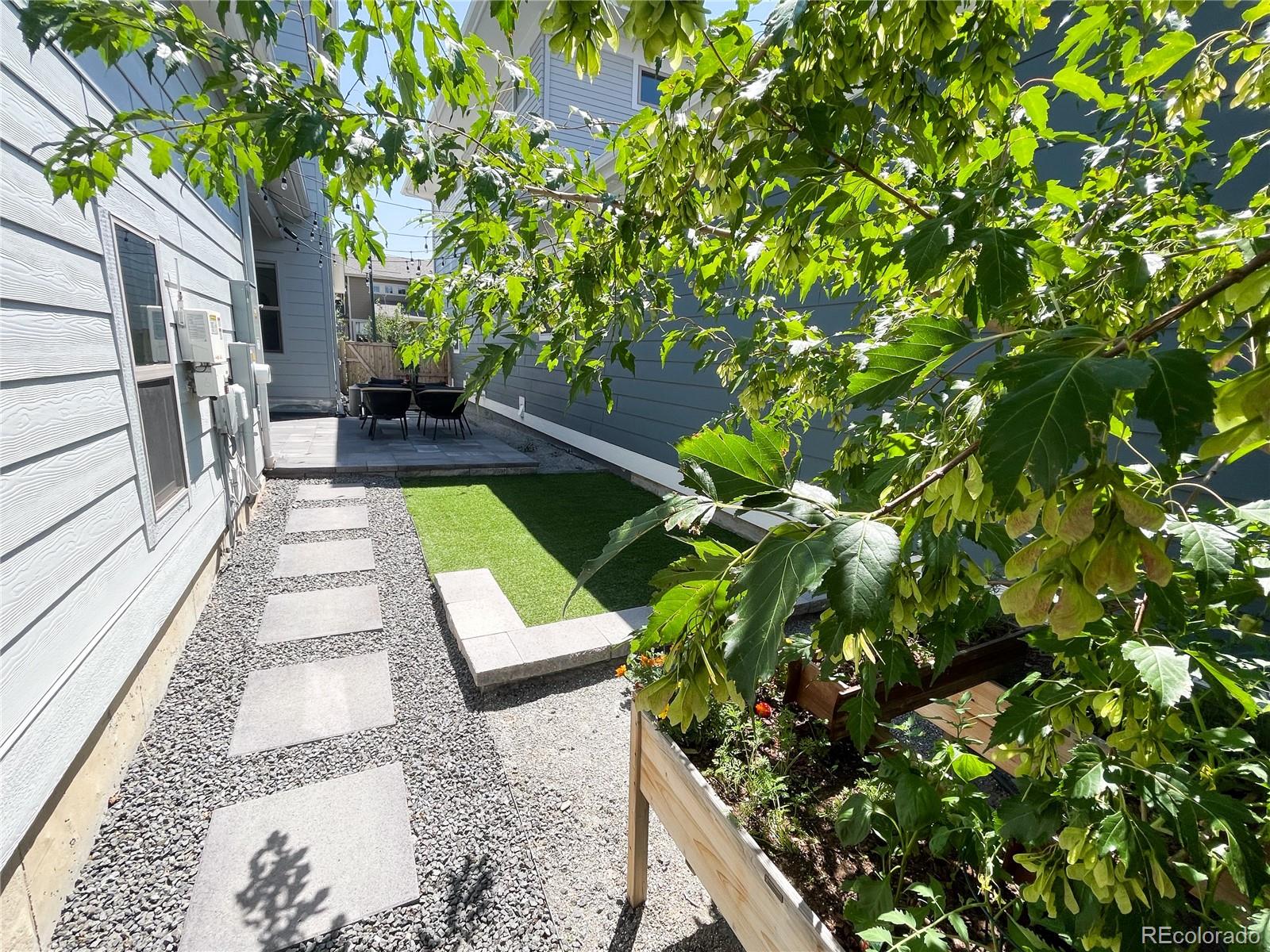 MLS Image #25 for 10033 e 60th avenue,denver, Colorado