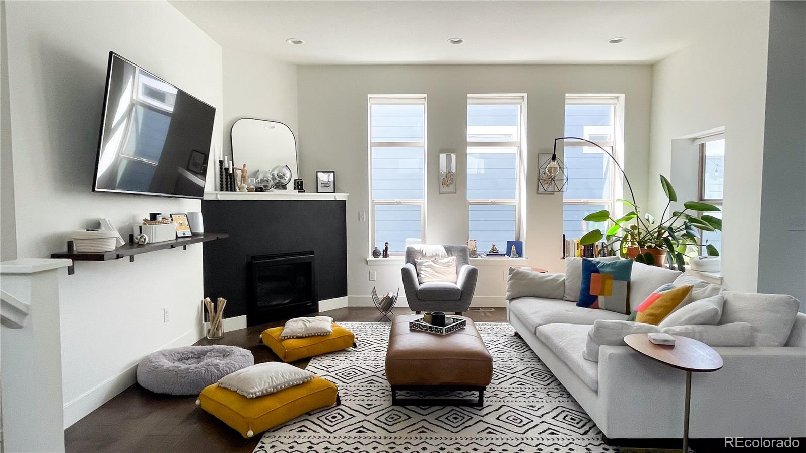 MLS Image #5 for 10033 e 60th avenue,denver, Colorado
