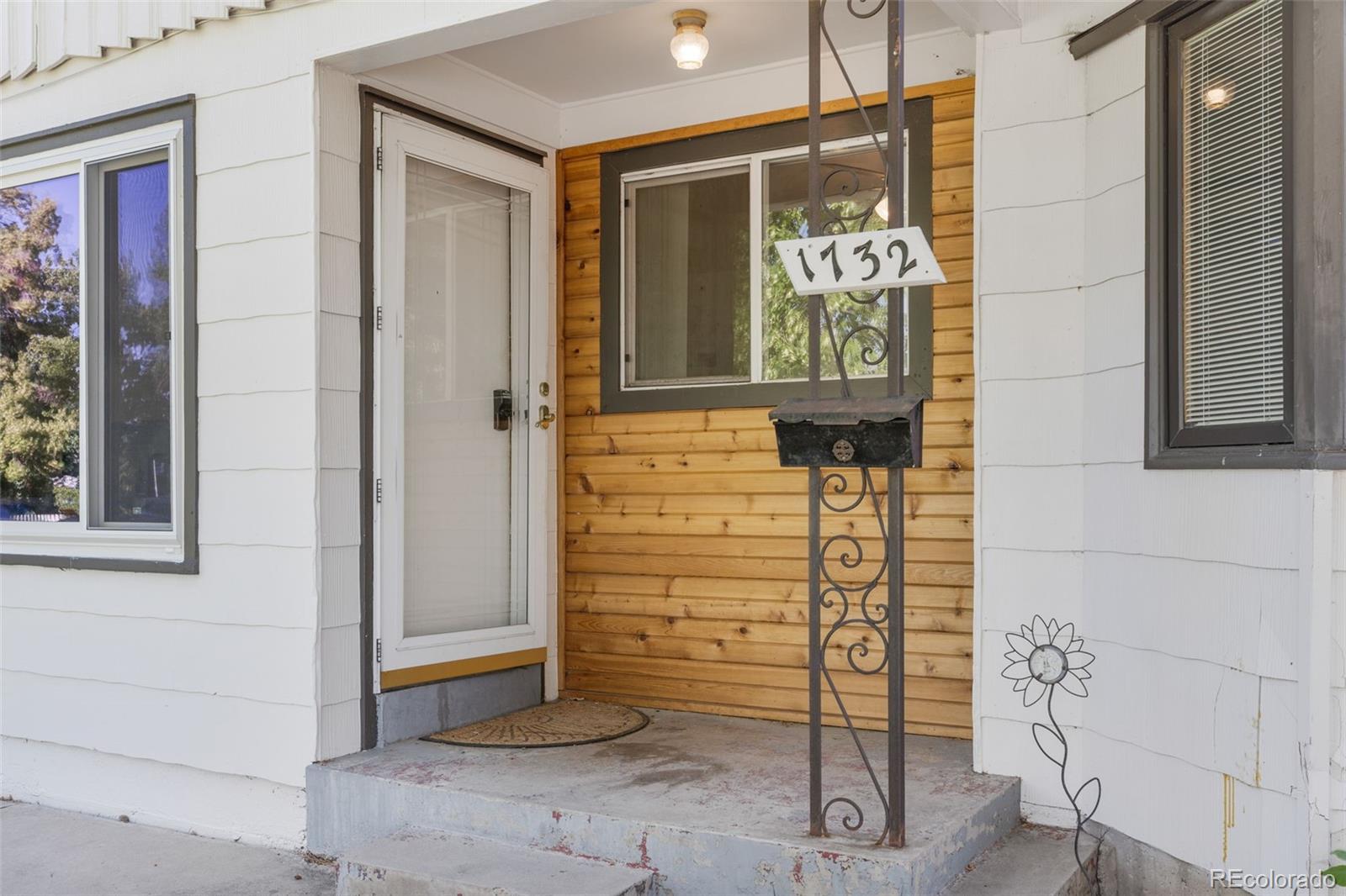 MLS Image #3 for 1732  lansing street,aurora, Colorado