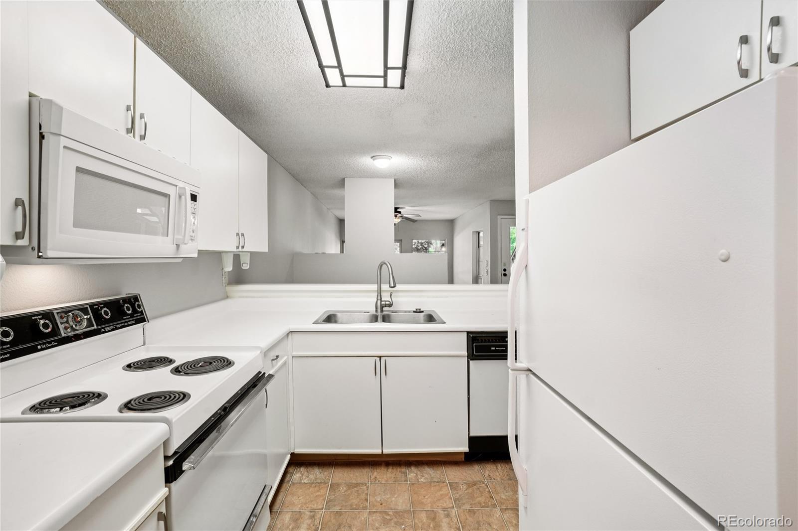MLS Image #10 for 7434  singing hills court,boulder, Colorado
