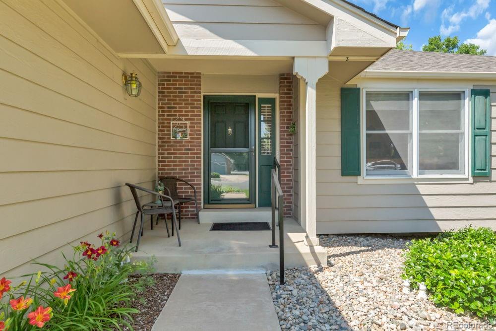 MLS Image #2 for 12193 e harvard drive,aurora, Colorado