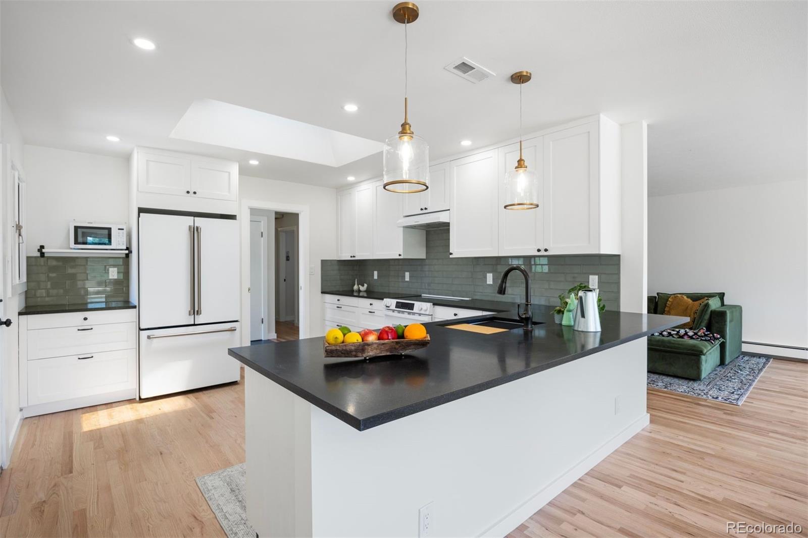 MLS Image #5 for 2711 s fenton street,denver, Colorado