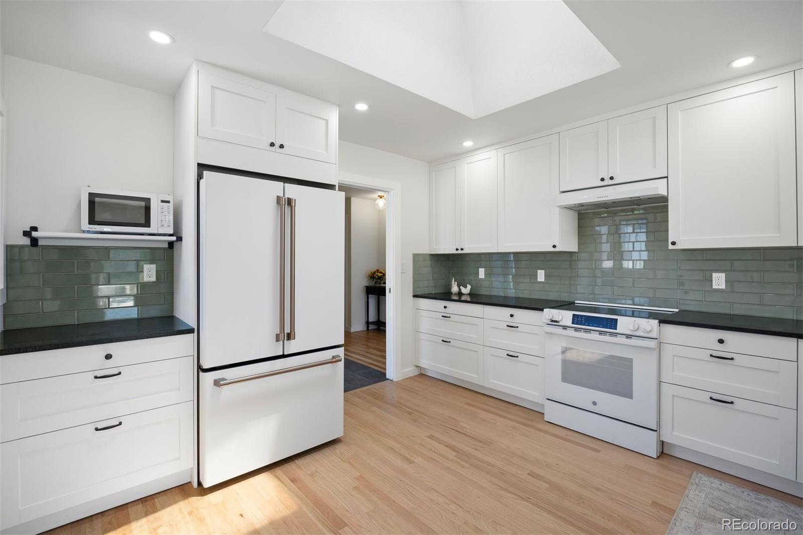 MLS Image #6 for 2711 s fenton street,denver, Colorado