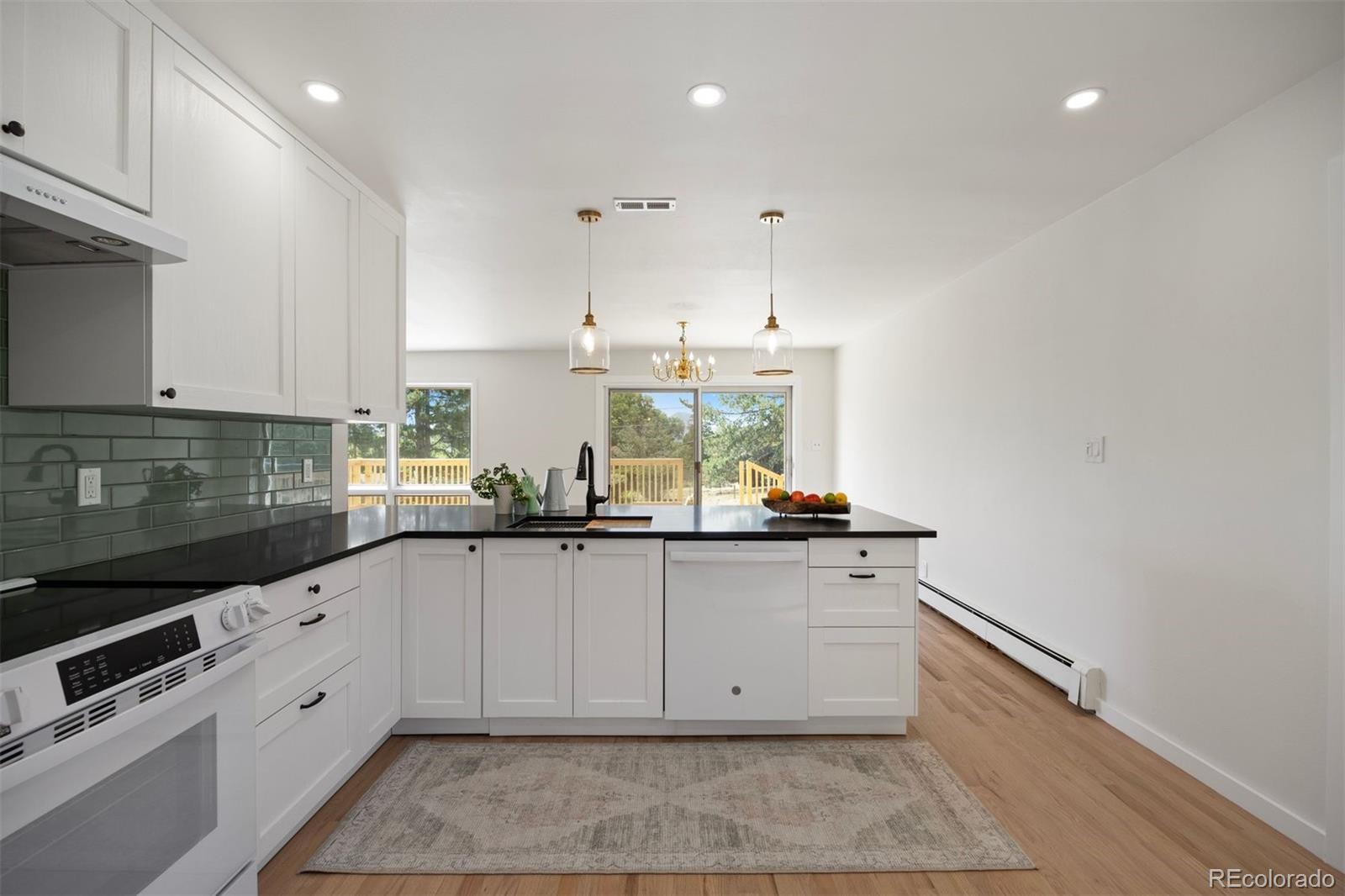 MLS Image #7 for 2711 s fenton street,denver, Colorado