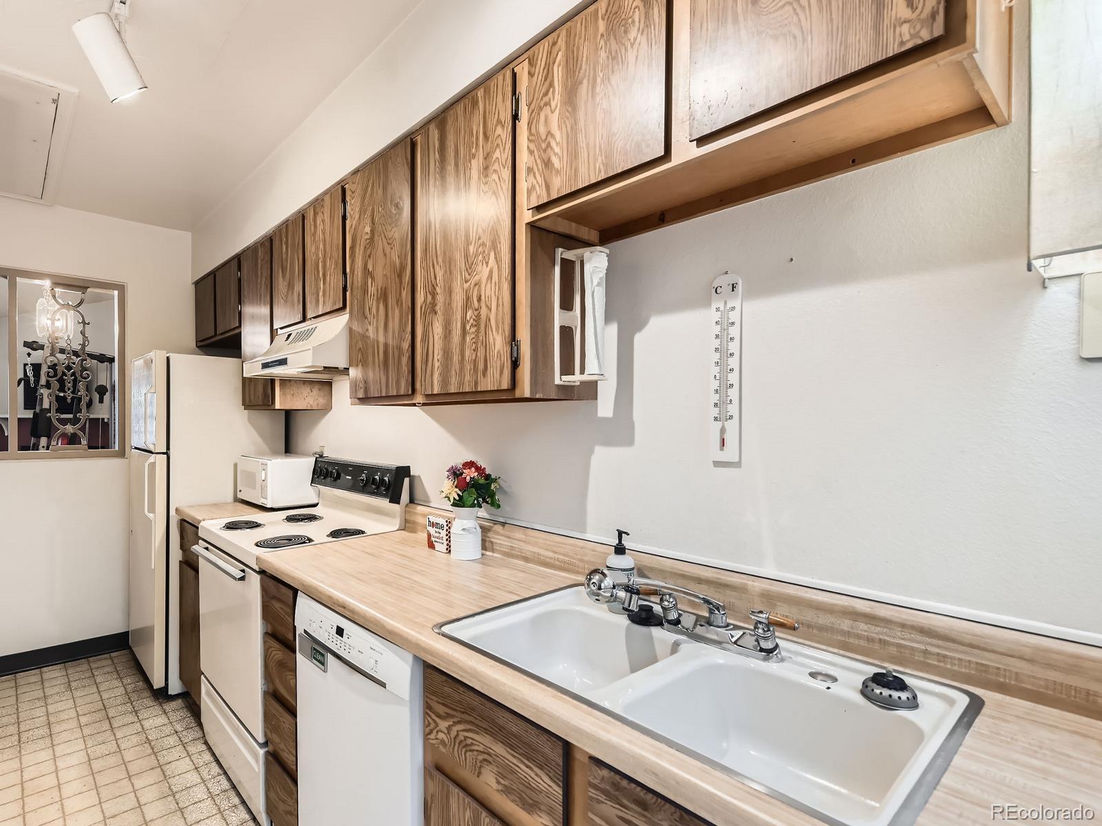 MLS Image #12 for 8236  washington street,denver, Colorado