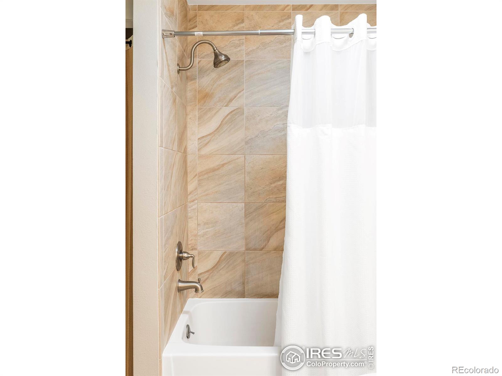 MLS Image #16 for 2325 n shore drive,longmont, Colorado