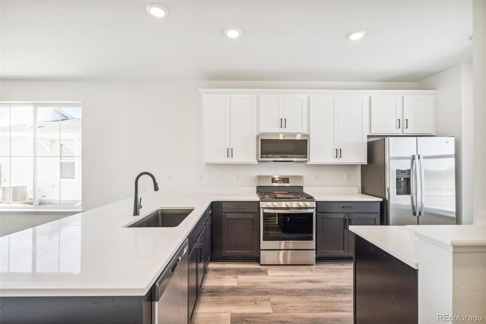 MLS Image #14 for 9265  cathay court,commerce city, Colorado