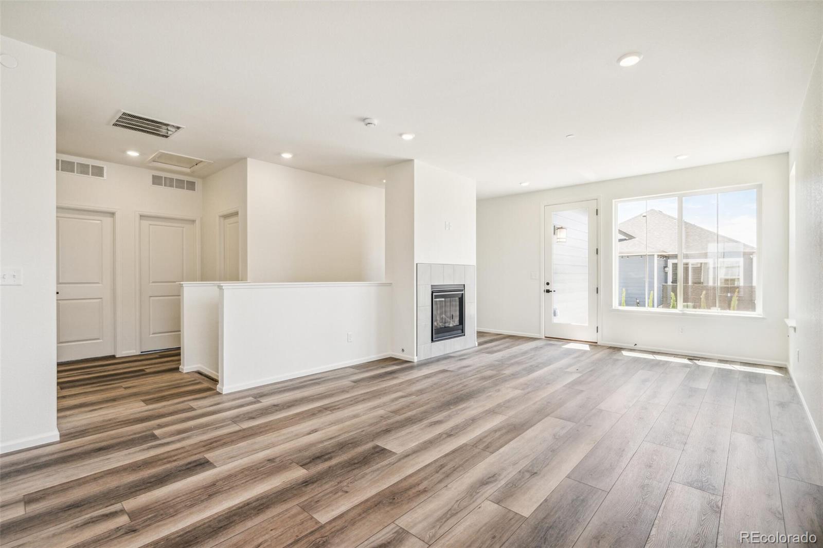 MLS Image #6 for 9265  cathay court,commerce city, Colorado