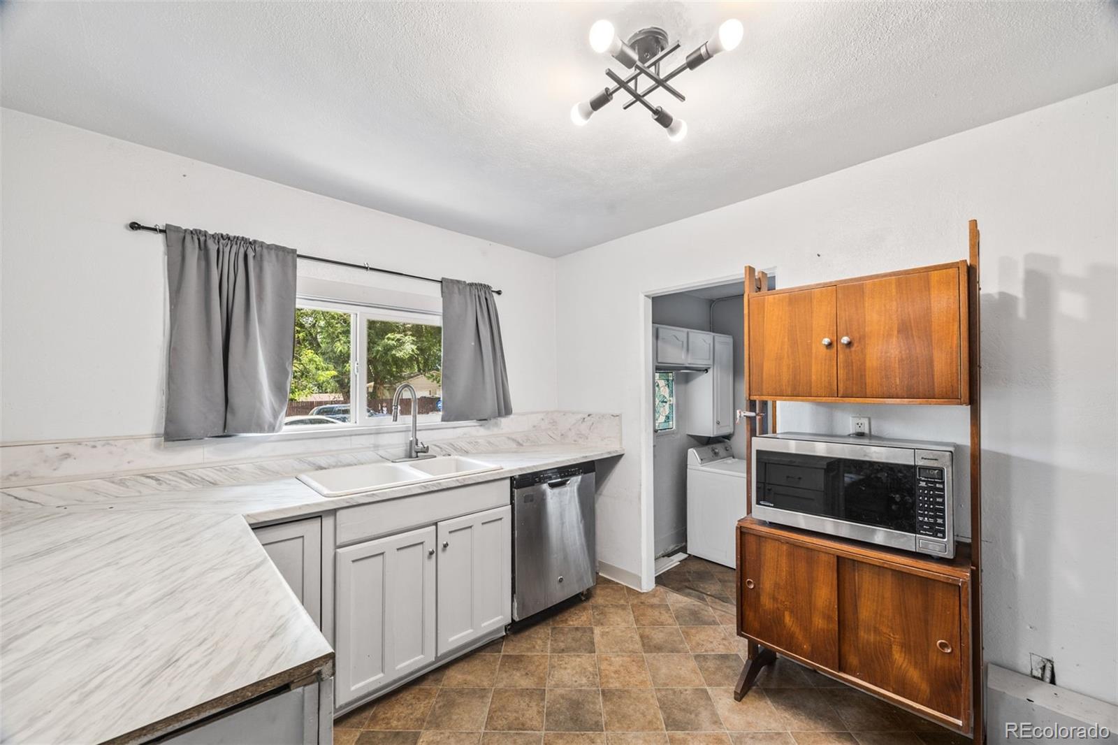 MLS Image #9 for 802  alexander road,colorado springs, Colorado