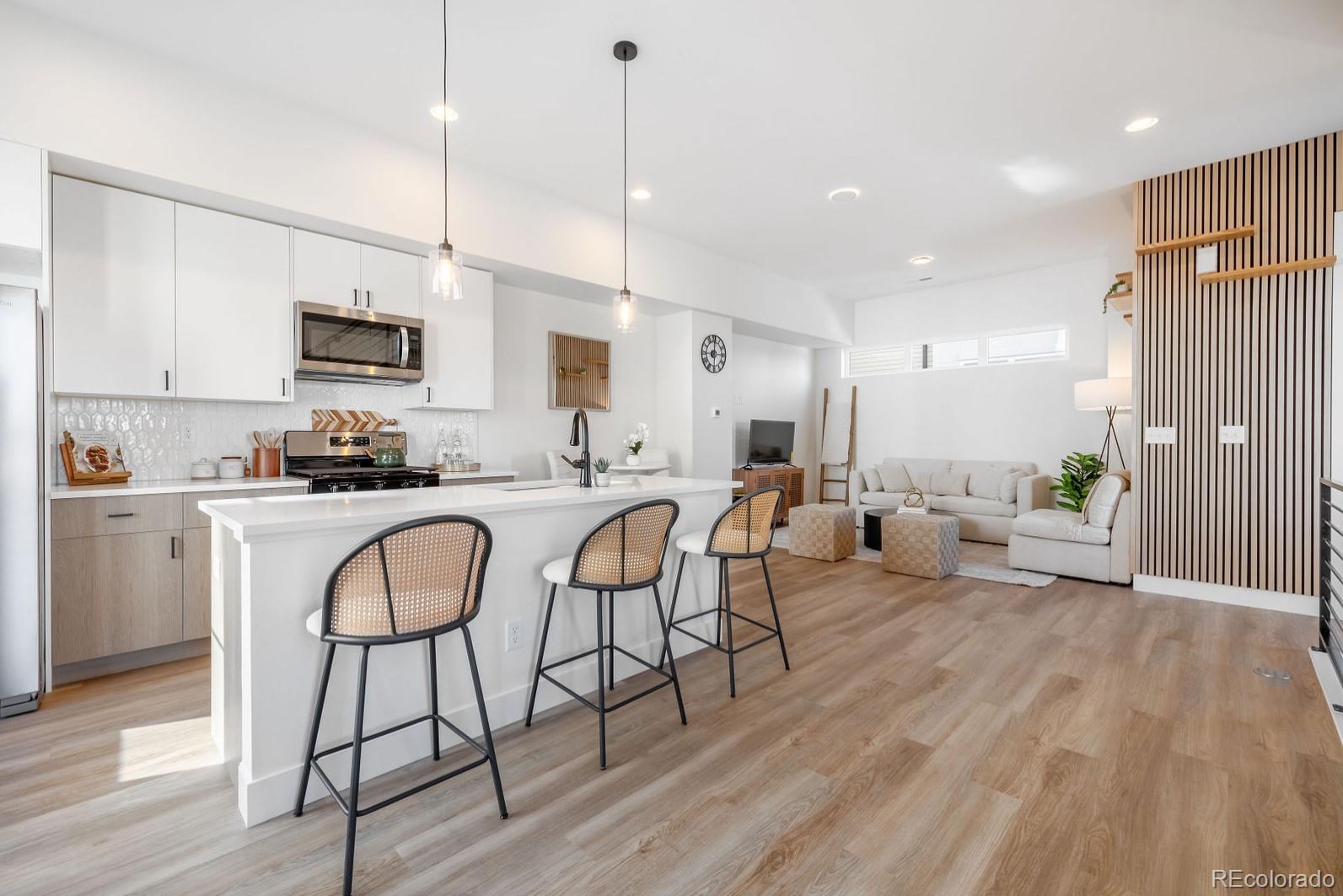 MLS Image #5 for 5227 n eliot street,denver, Colorado