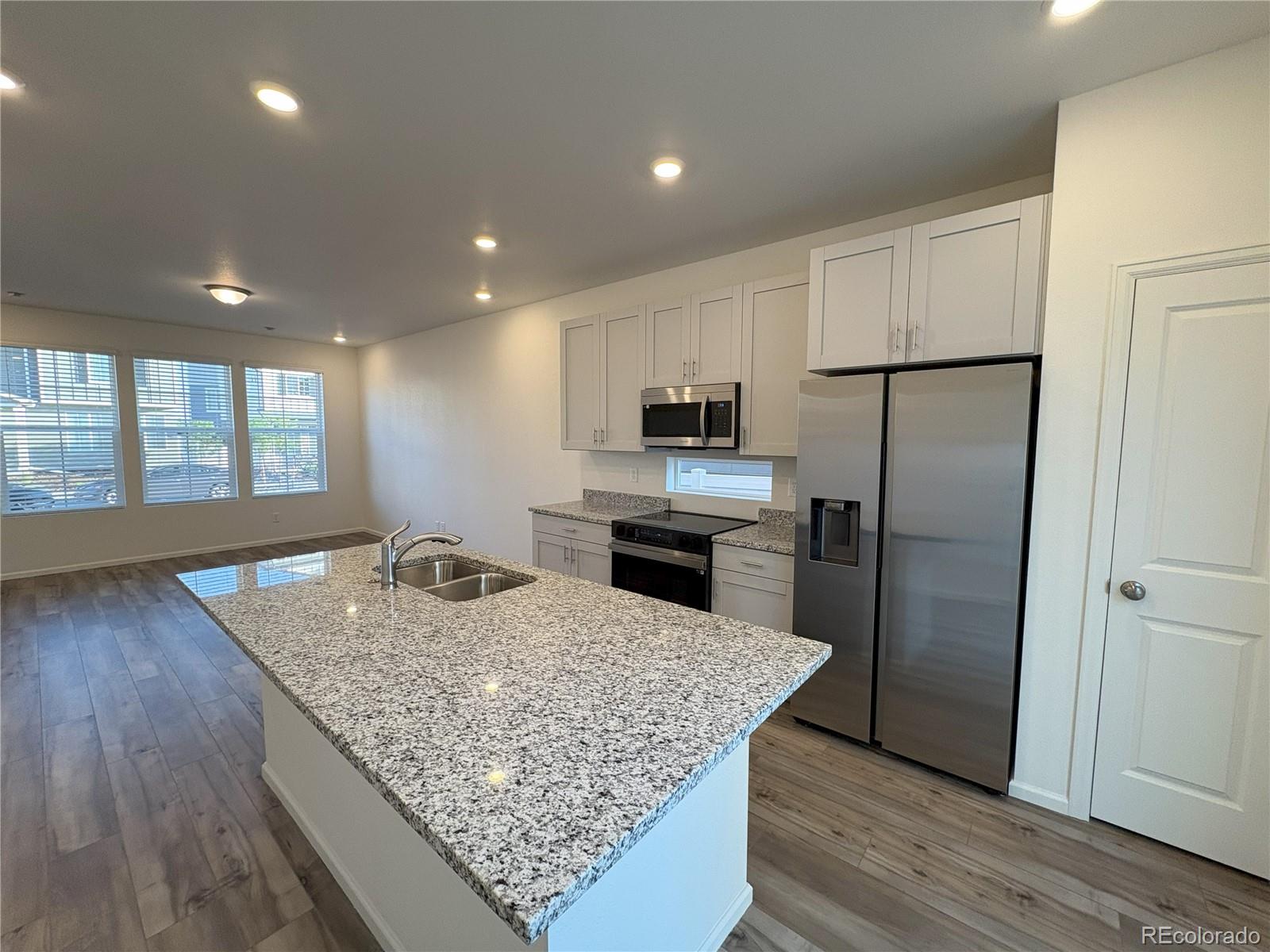 MLS Image #4 for 22023 e 38th place,aurora, Colorado