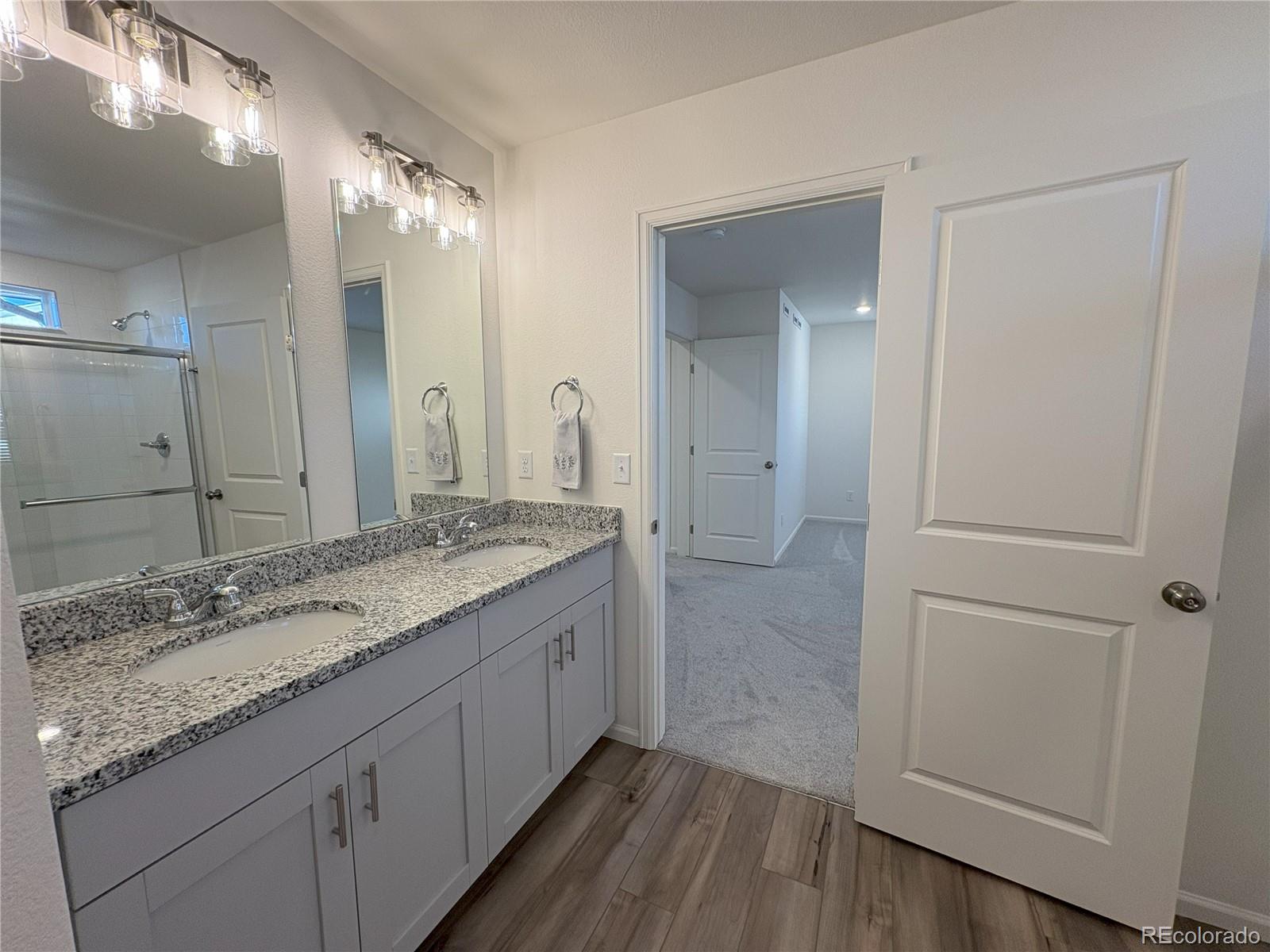 MLS Image #8 for 22023 e 38th place,aurora, Colorado