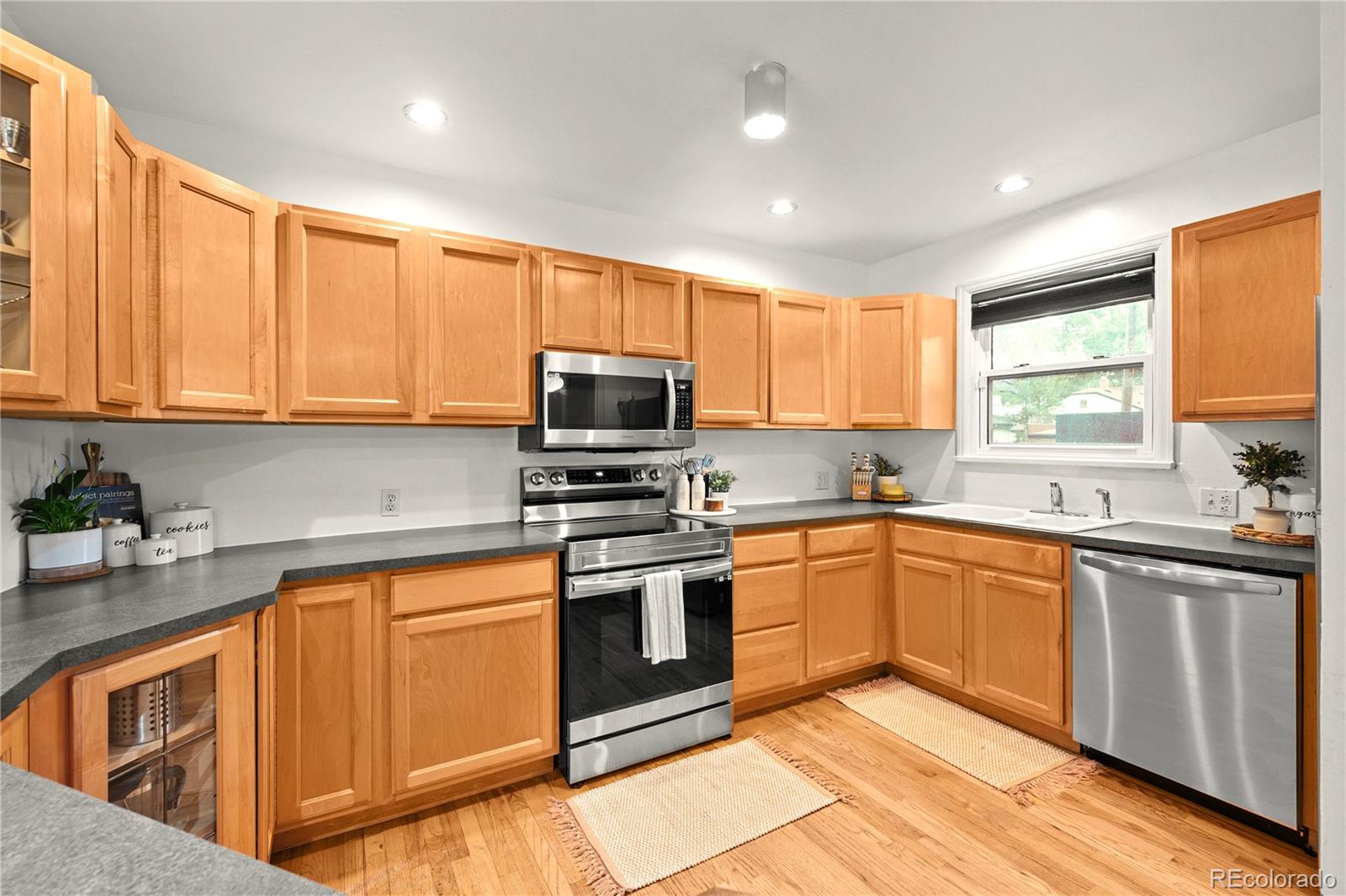 MLS Image #5 for 1218 s university boulevard,denver, Colorado