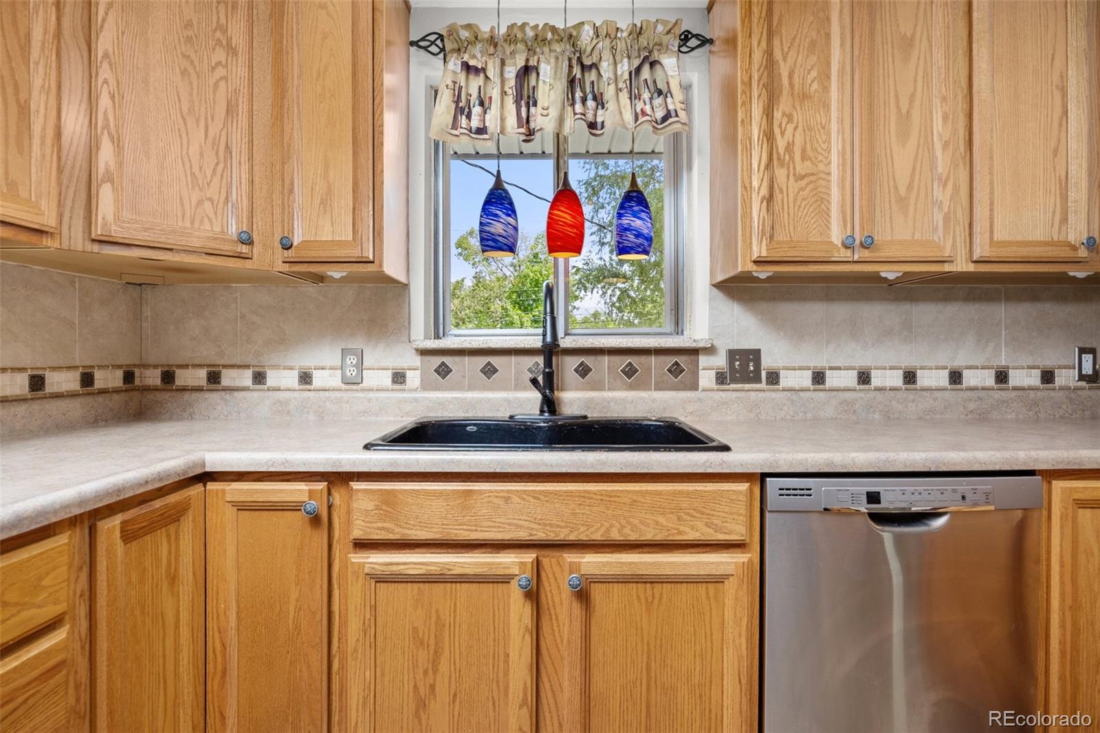MLS Image #10 for 1026  spencer street,longmont, Colorado