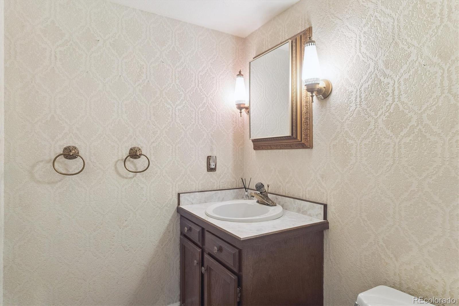 MLS Image #4 for 372  vance street,lakewood, Colorado