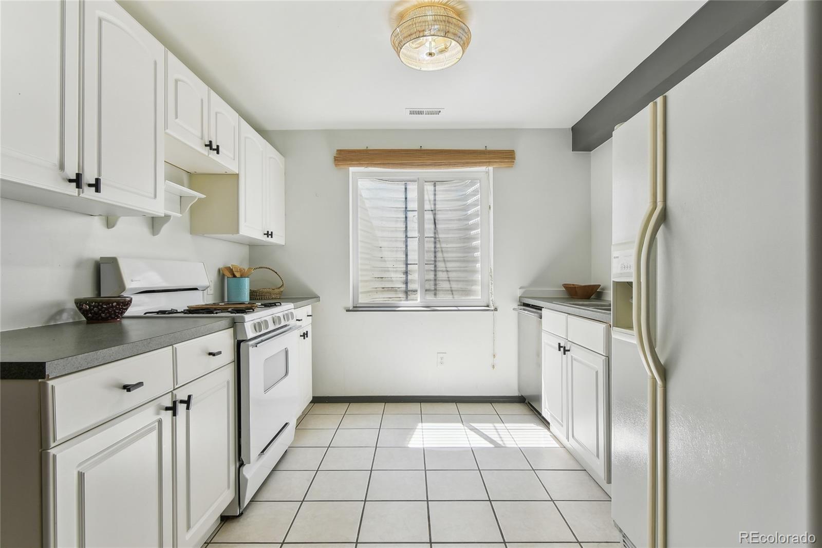MLS Image #22 for 1121  juniper court,fort collins, Colorado