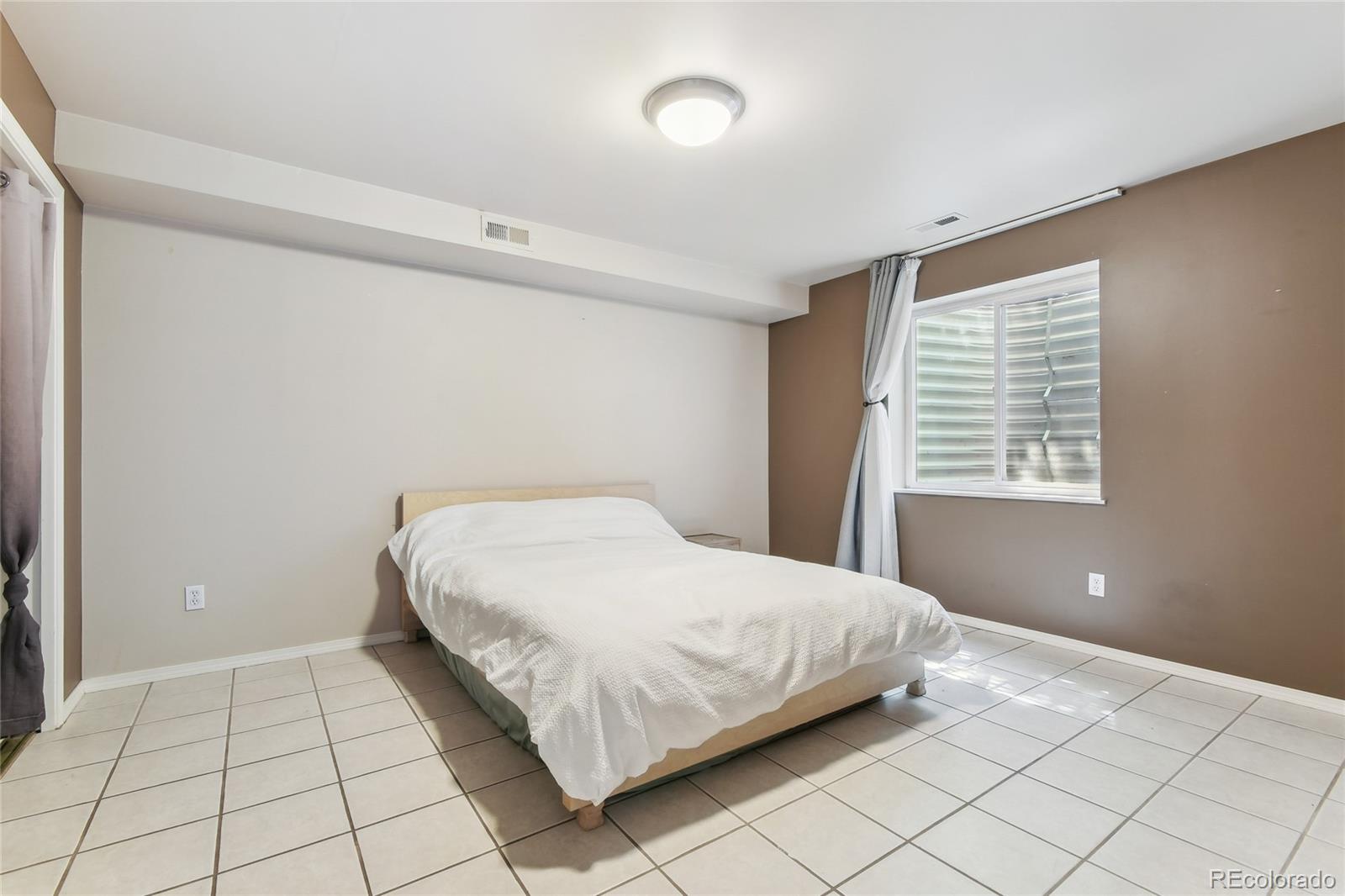 MLS Image #23 for 1121  juniper court,fort collins, Colorado