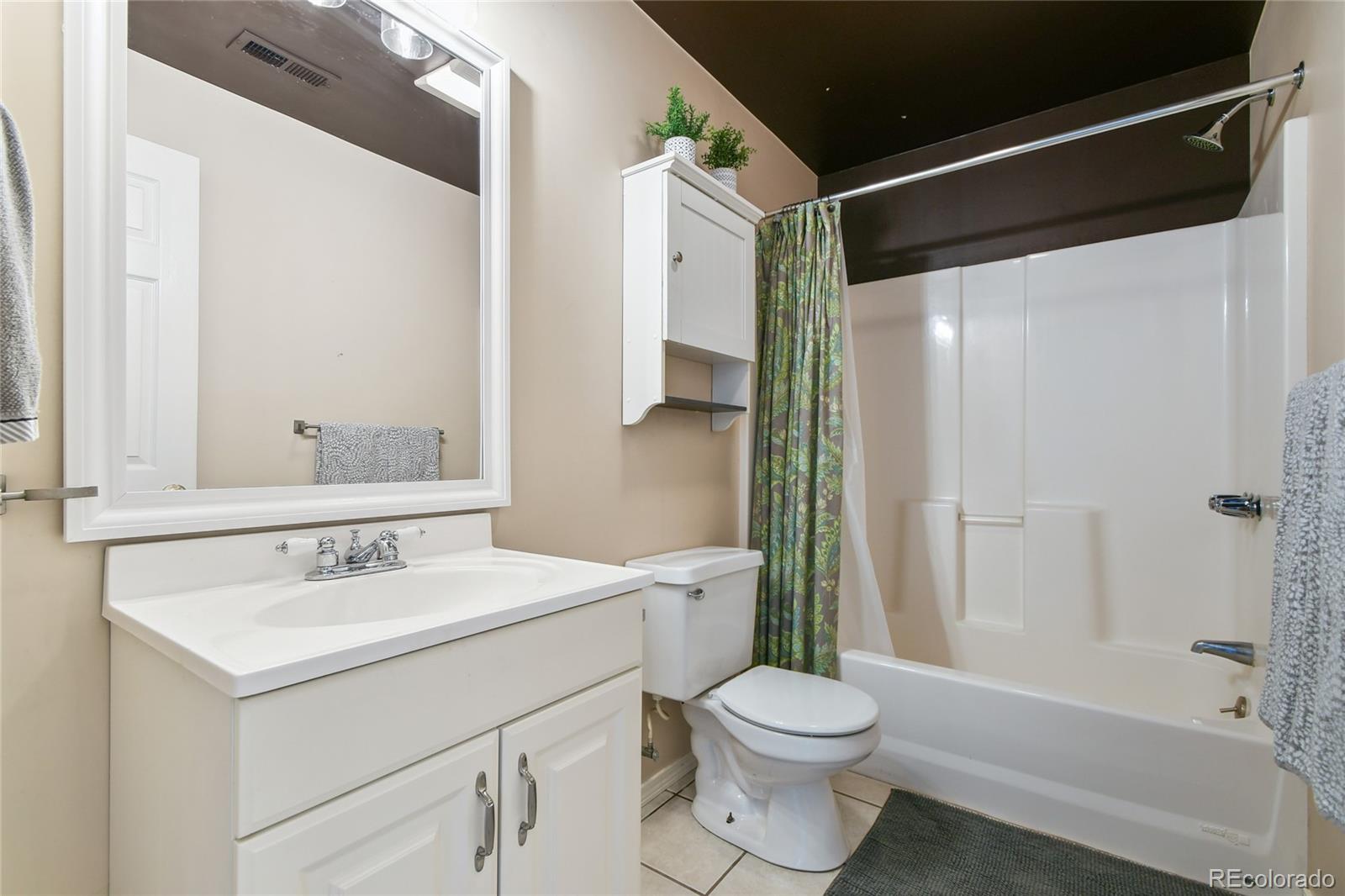 MLS Image #25 for 1121  juniper court,fort collins, Colorado
