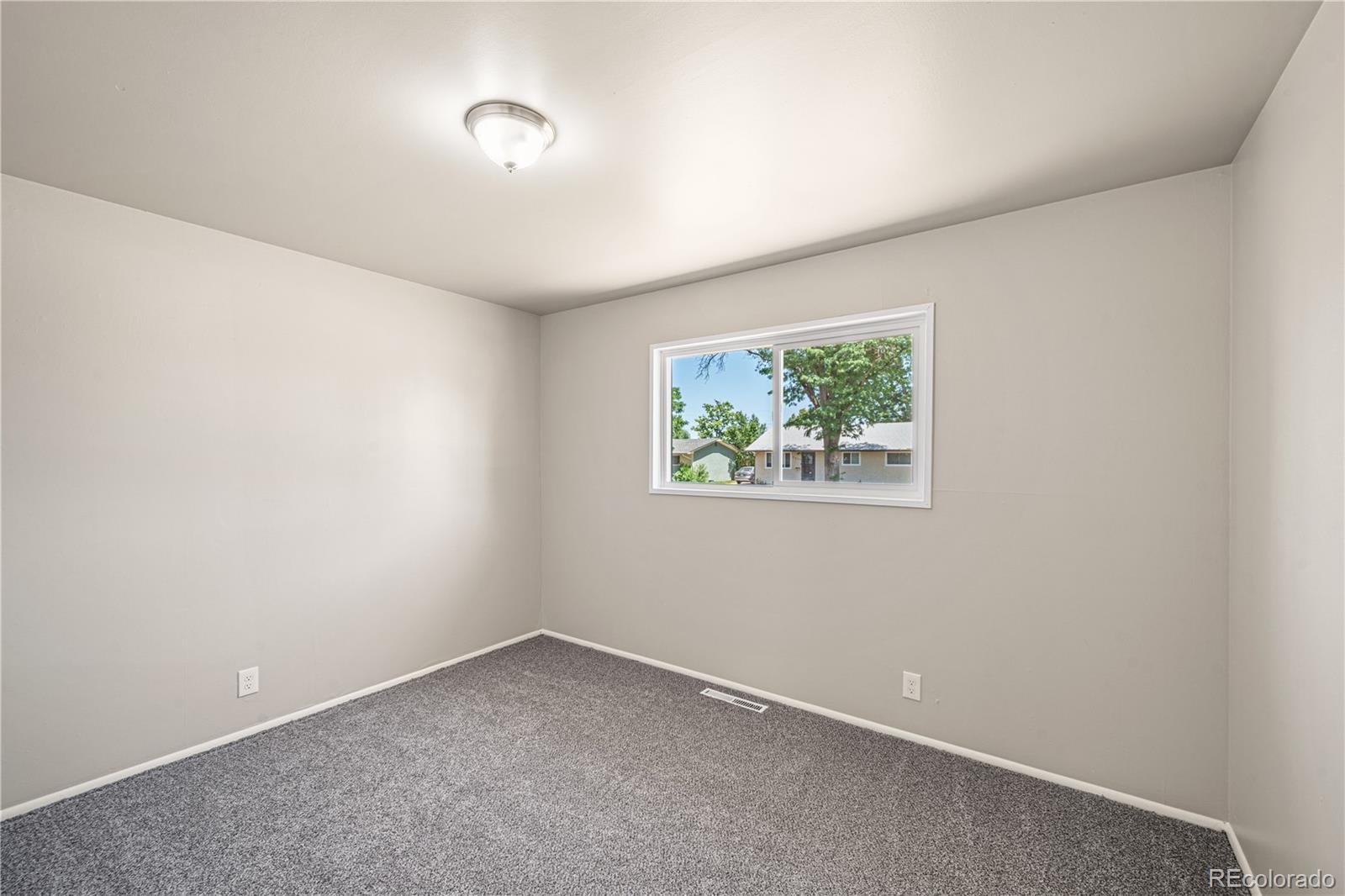 MLS Image #14 for 2925  azalea street,pueblo, Colorado