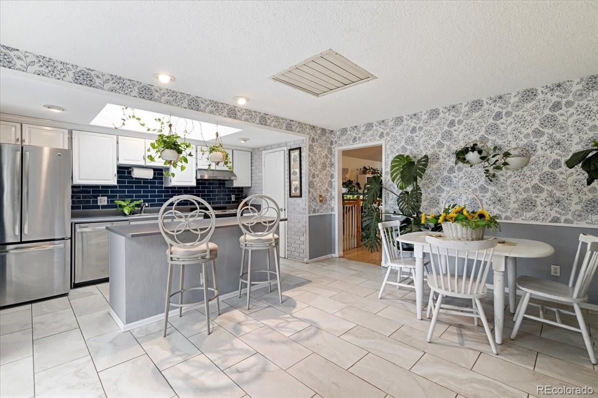 MLS Image #10 for 12466 e amherst circle,aurora, Colorado