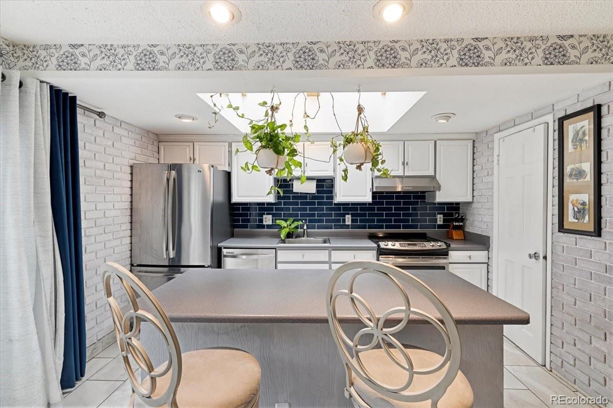 MLS Image #14 for 12466 e amherst circle,aurora, Colorado