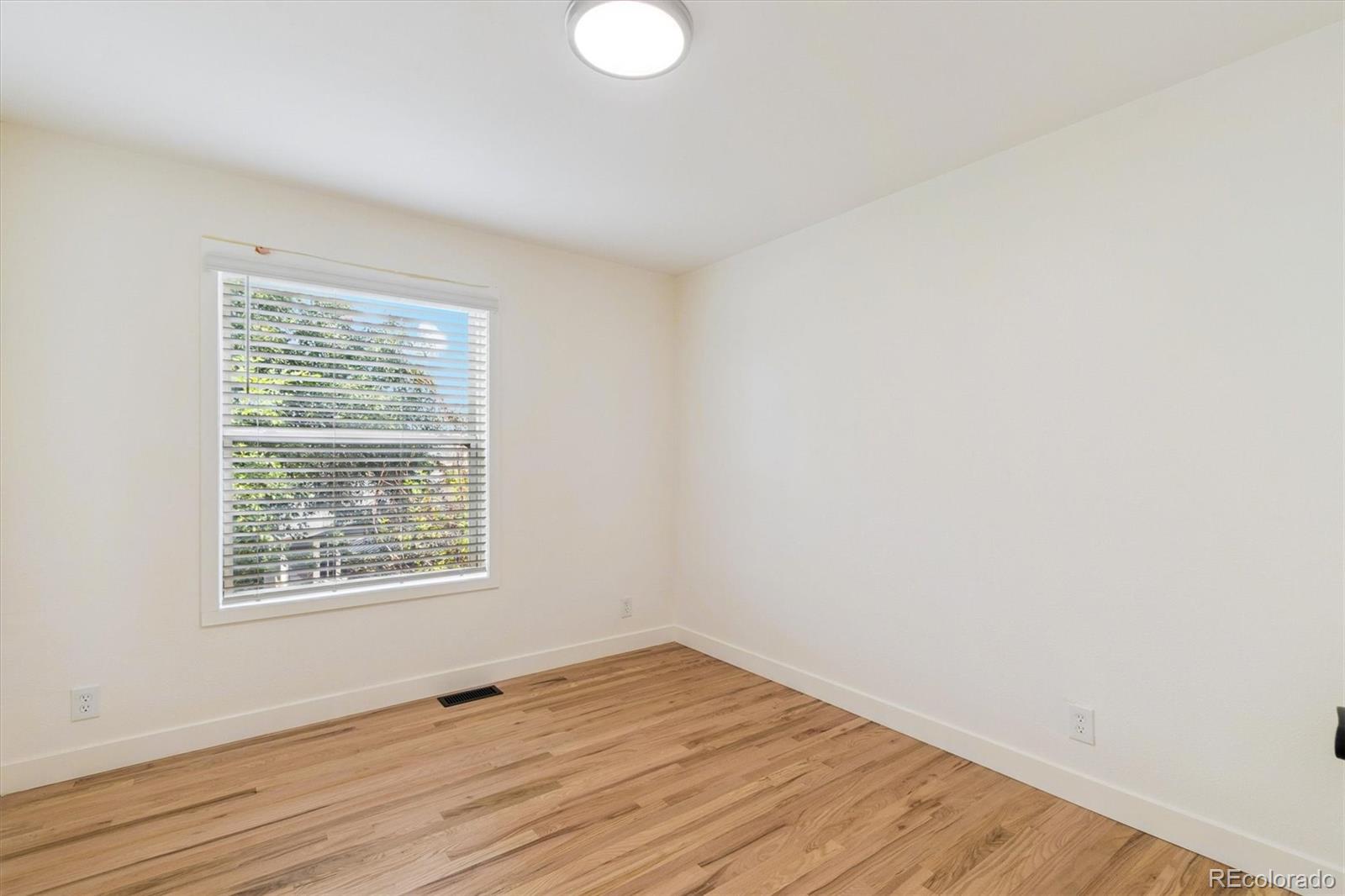 MLS Image #13 for 3866 s king street,denver, Colorado