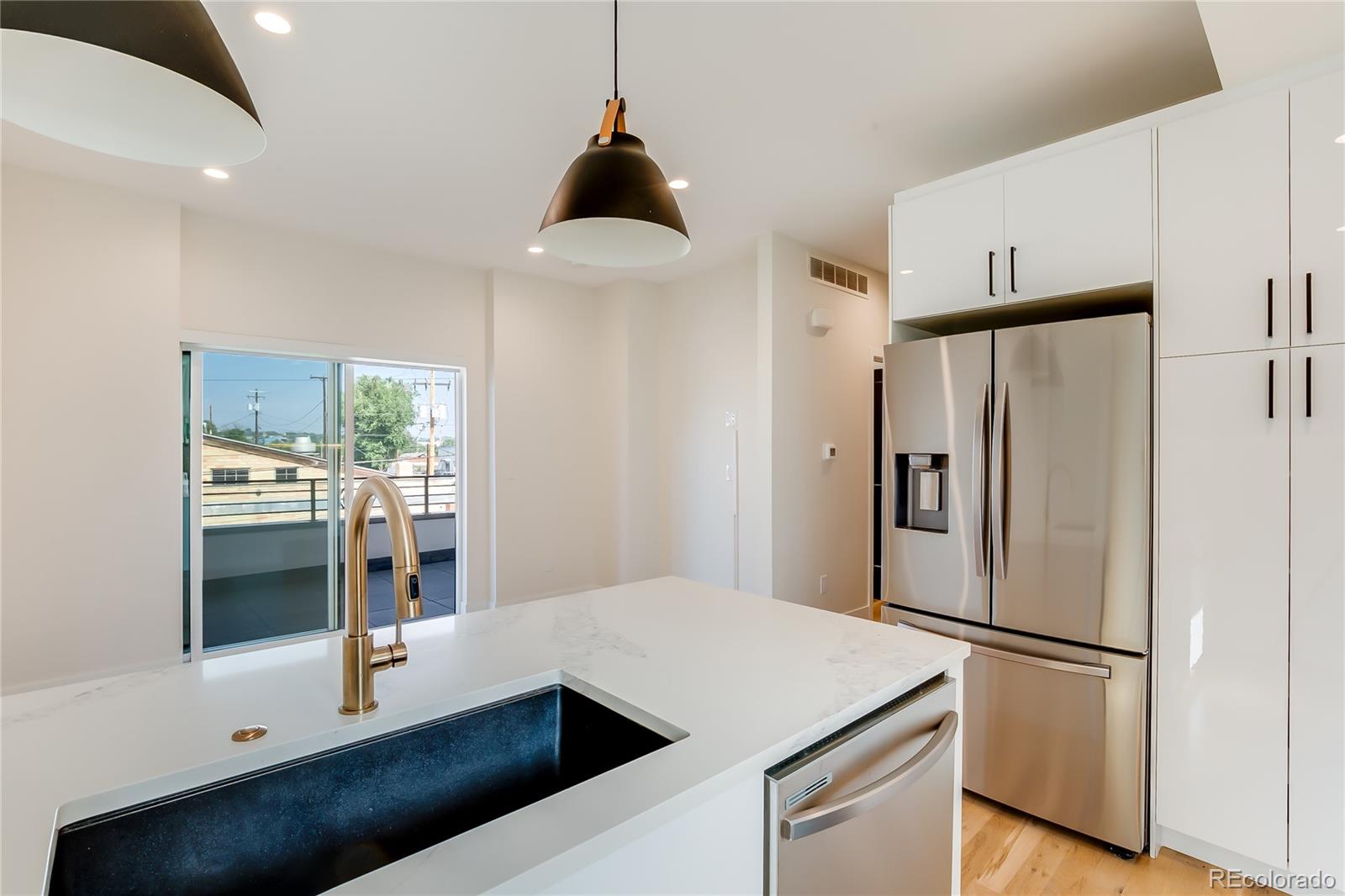 MLS Image #11 for 2400 s delaware street,denver, Colorado