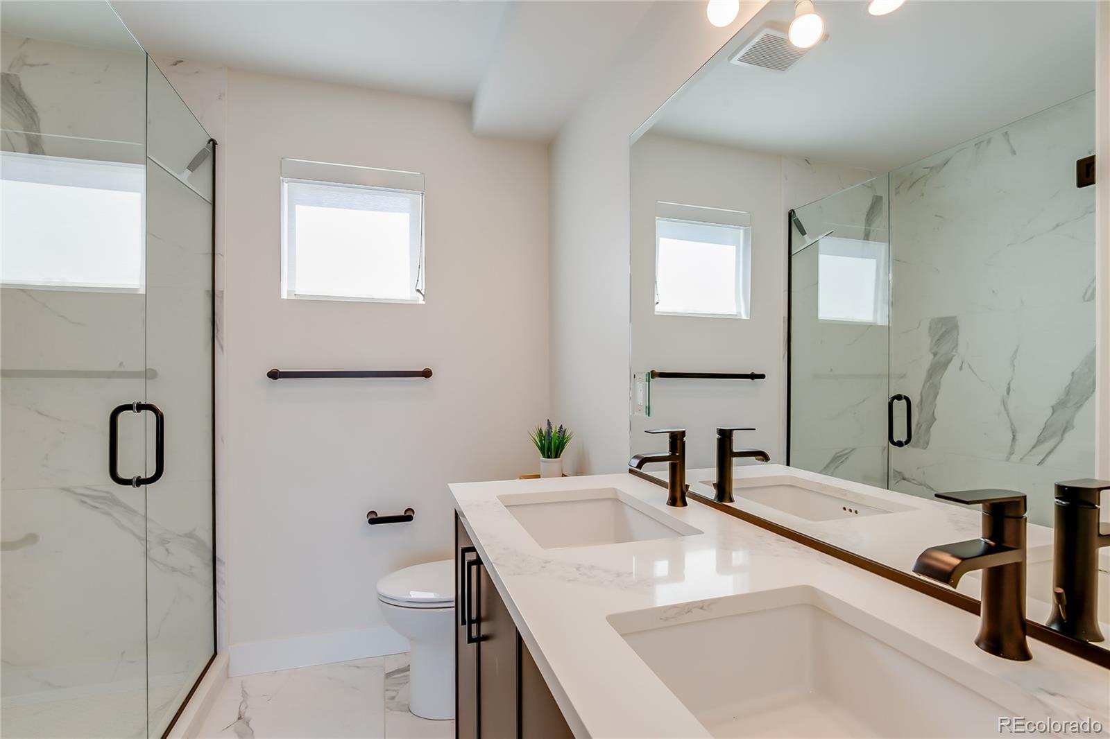 MLS Image #19 for 2400 s delaware street,denver, Colorado