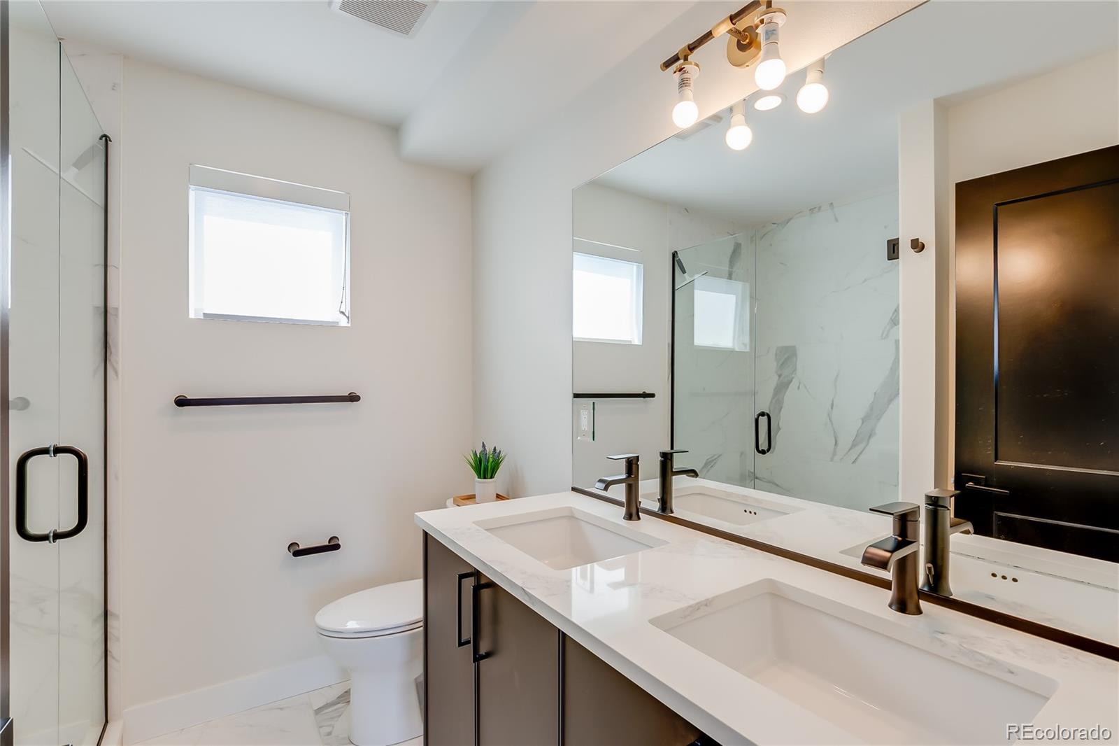 MLS Image #20 for 2400 s delaware street,denver, Colorado