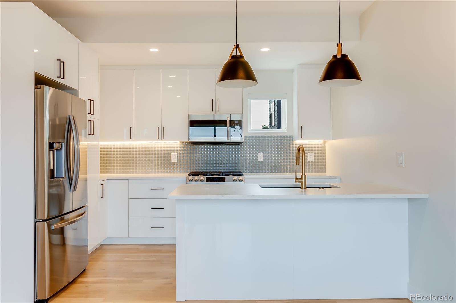 MLS Image #9 for 2400 s delaware street,denver, Colorado