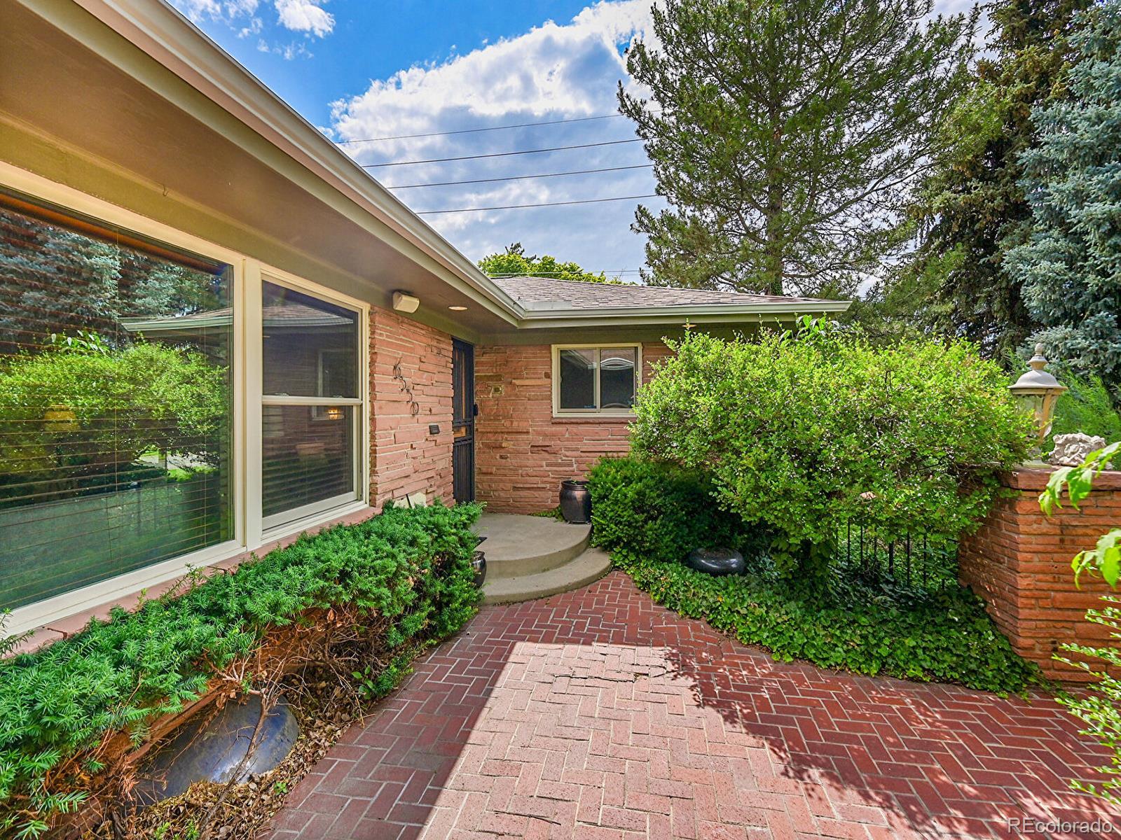MLS Image #14 for 6550 e 6th avenue parkway,denver, Colorado
