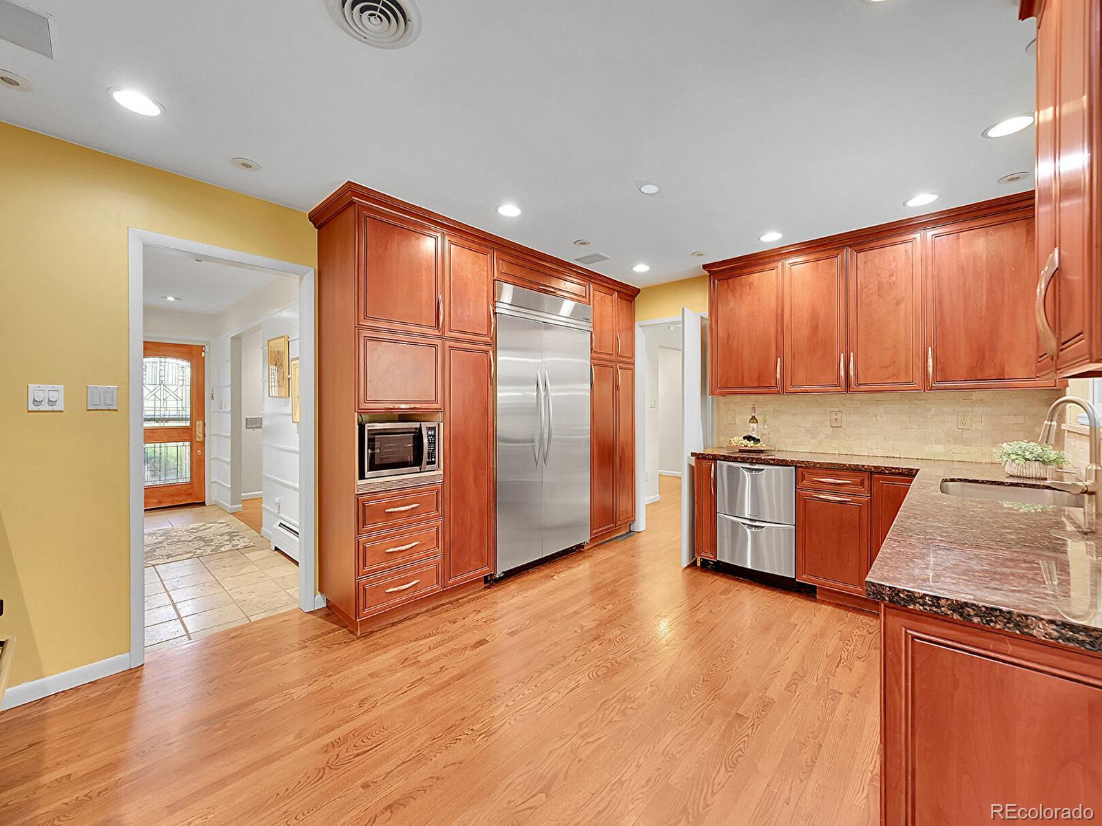 MLS Image #19 for 6550 e 6th avenue parkway,denver, Colorado