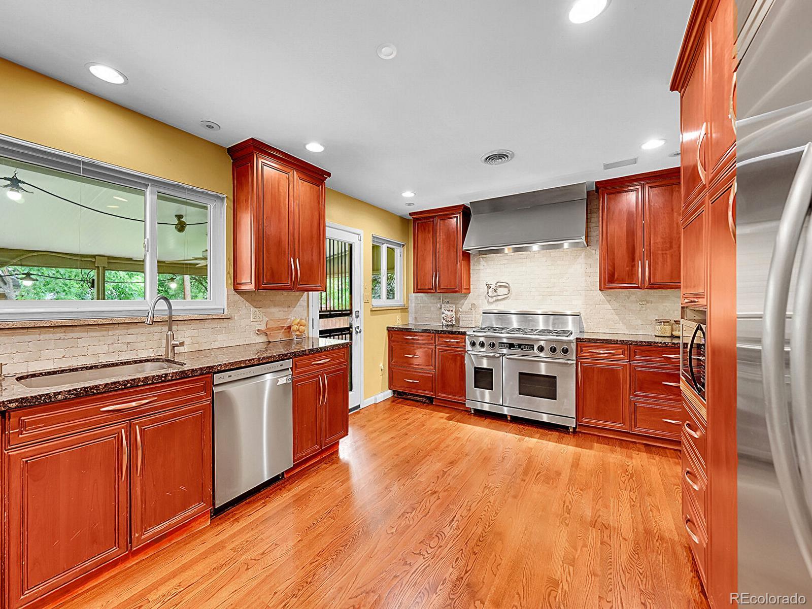 MLS Image #2 for 6550 e 6th avenue parkway,denver, Colorado