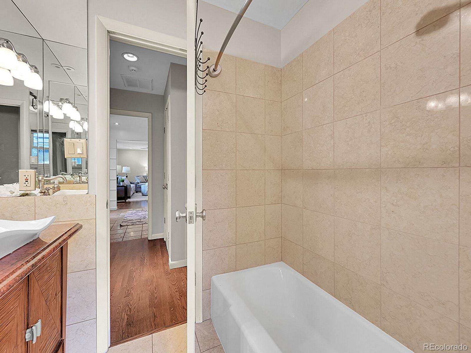 MLS Image #28 for 6550 e 6th avenue parkway,denver, Colorado
