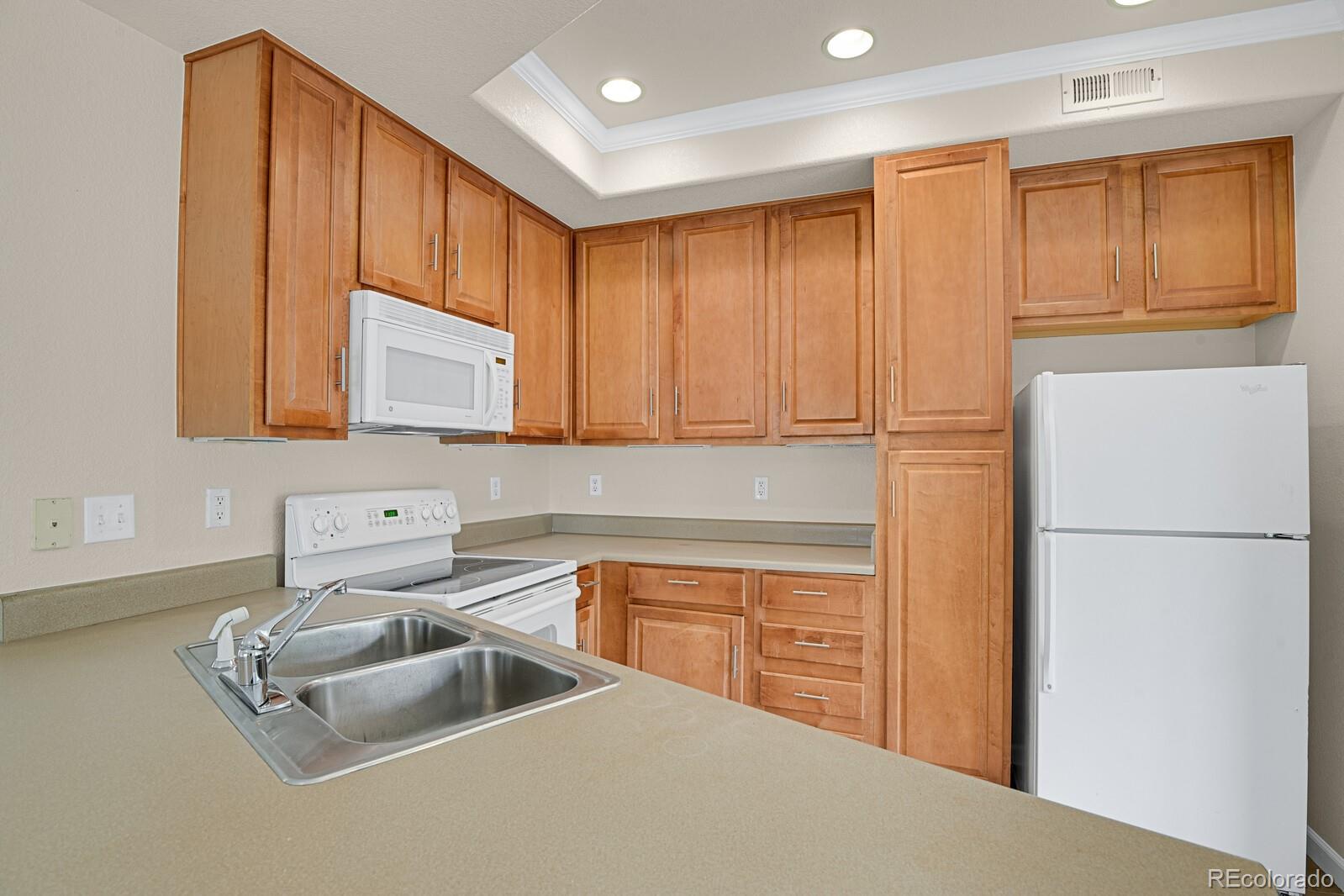 MLS Image #10 for 1801 s dunkirk street,aurora, Colorado