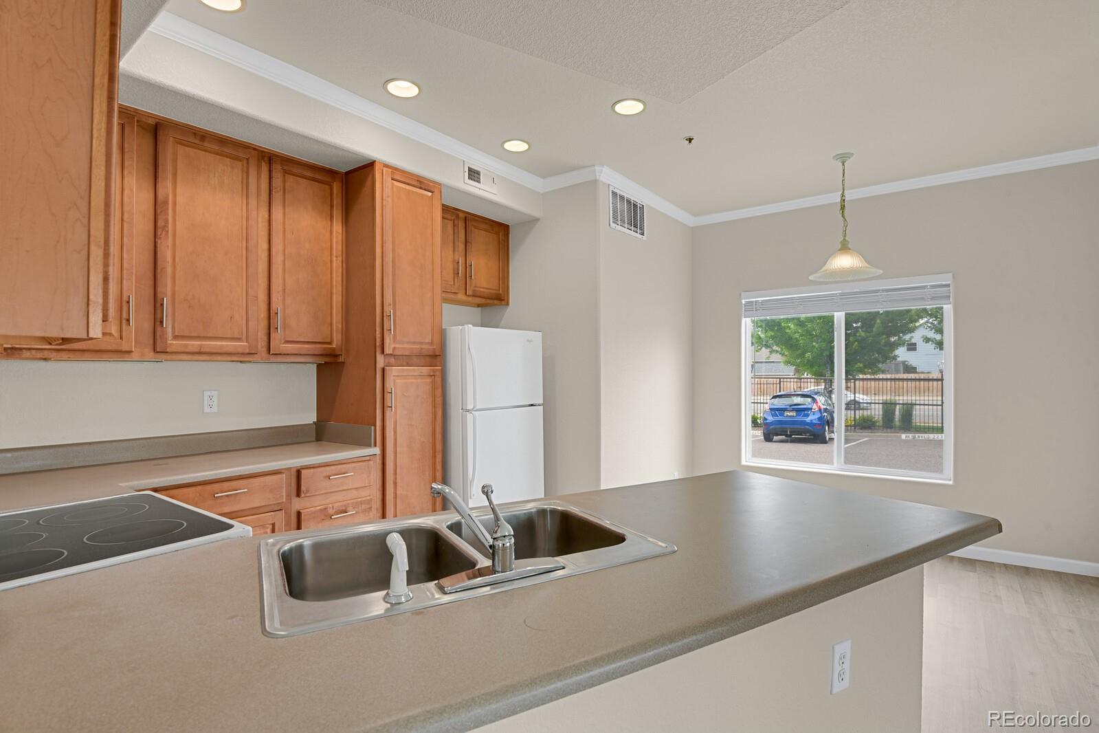 MLS Image #11 for 1801 s dunkirk street,aurora, Colorado