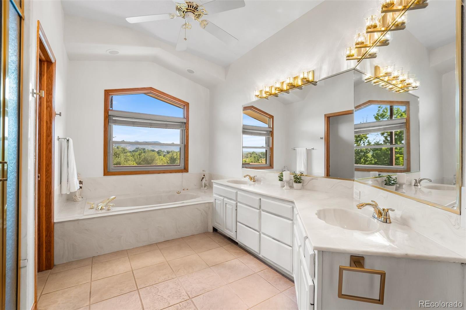 MLS Image #21 for 5115  bristol street,arvada, Colorado