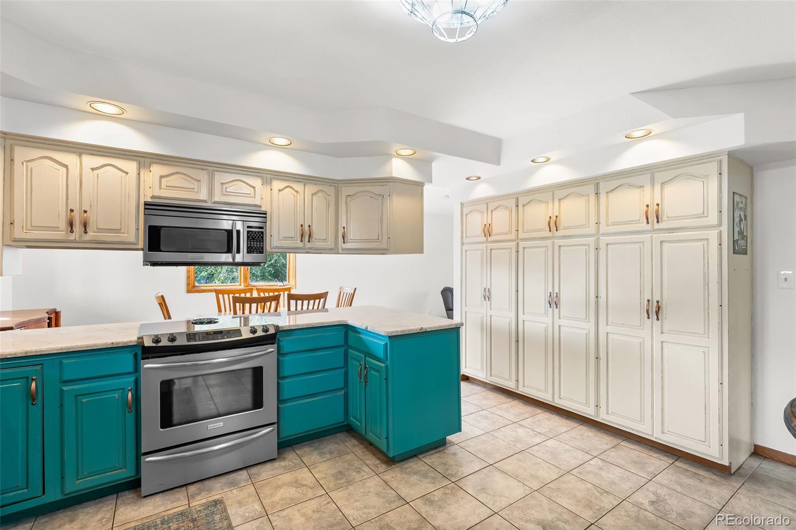 MLS Image #7 for 5115  bristol street,arvada, Colorado