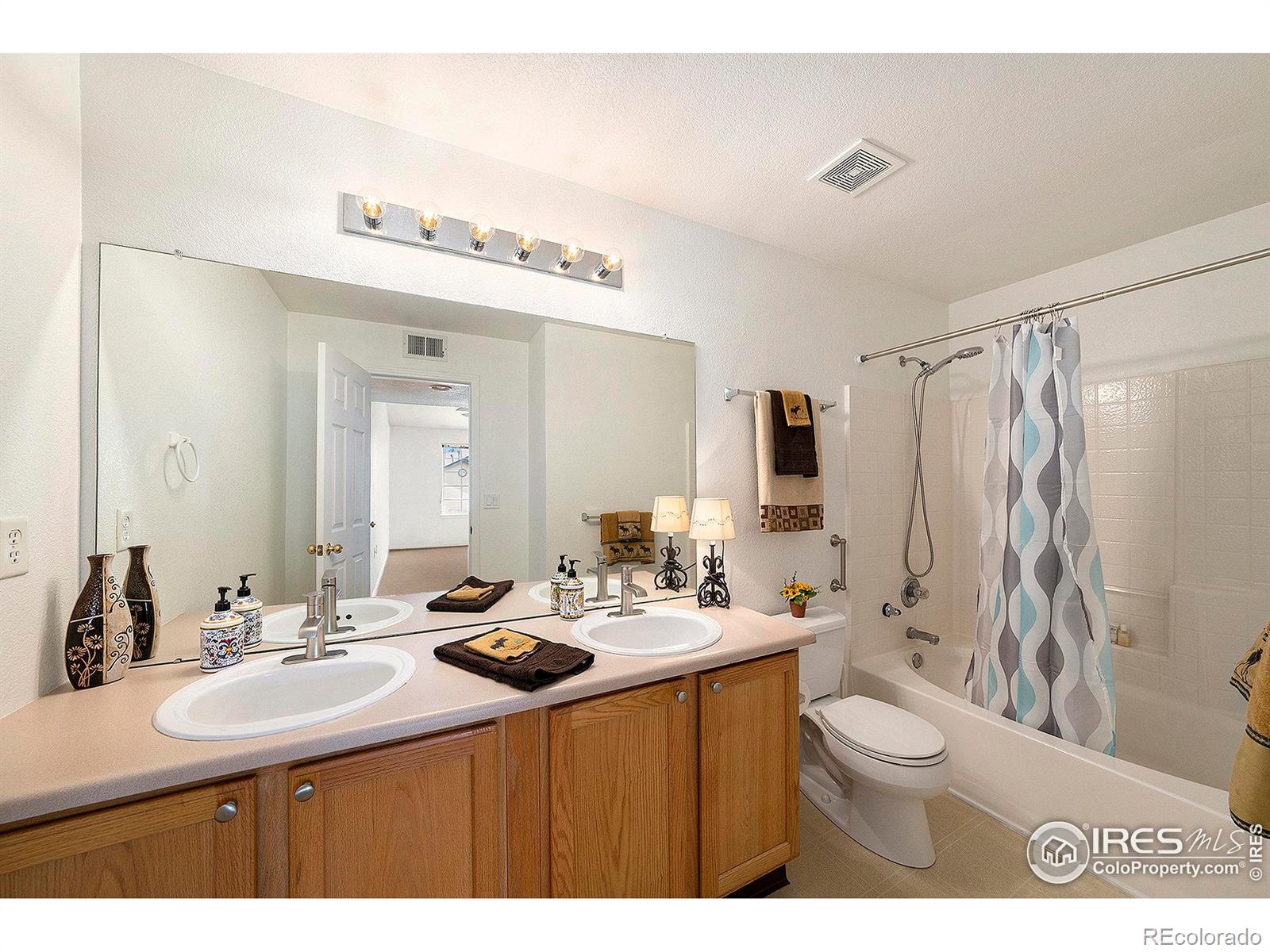 MLS Image #10 for 3002 w elizabeth street,fort collins, Colorado
