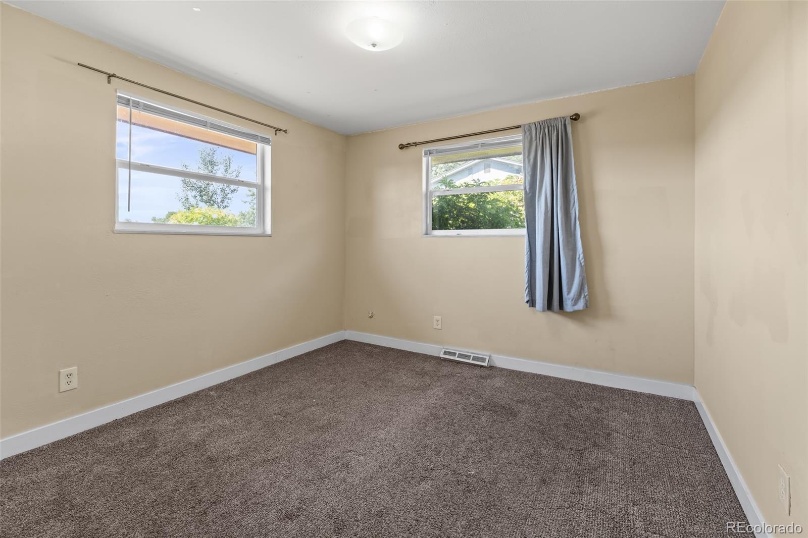 MLS Image #15 for 9022 w washburn place,lakewood, Colorado