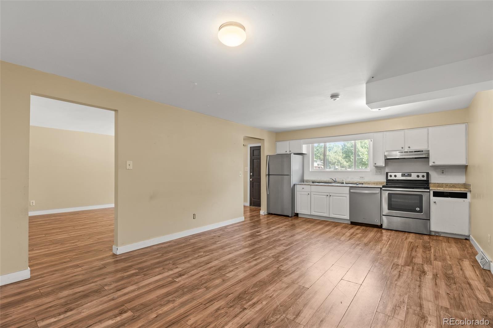 MLS Image #7 for 9022 w washburn place,lakewood, Colorado