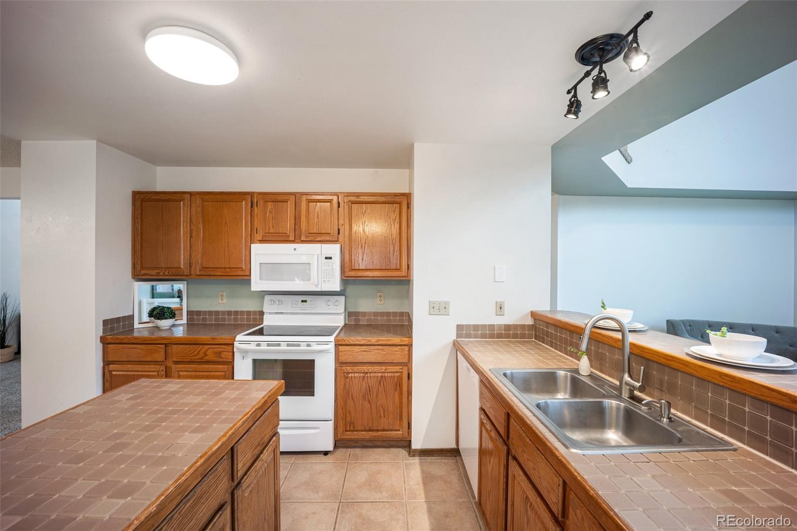 MLS Image #13 for 2035  springcrest road,colorado springs, Colorado