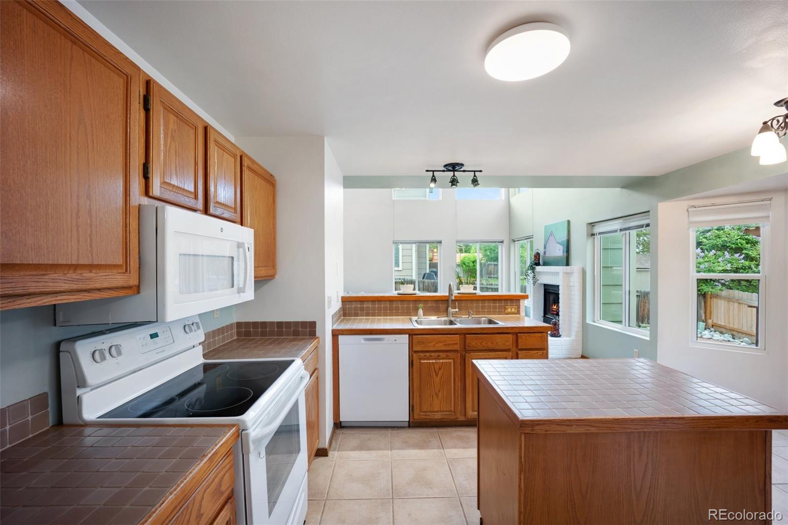 MLS Image #6 for 2035  springcrest road,colorado springs, Colorado