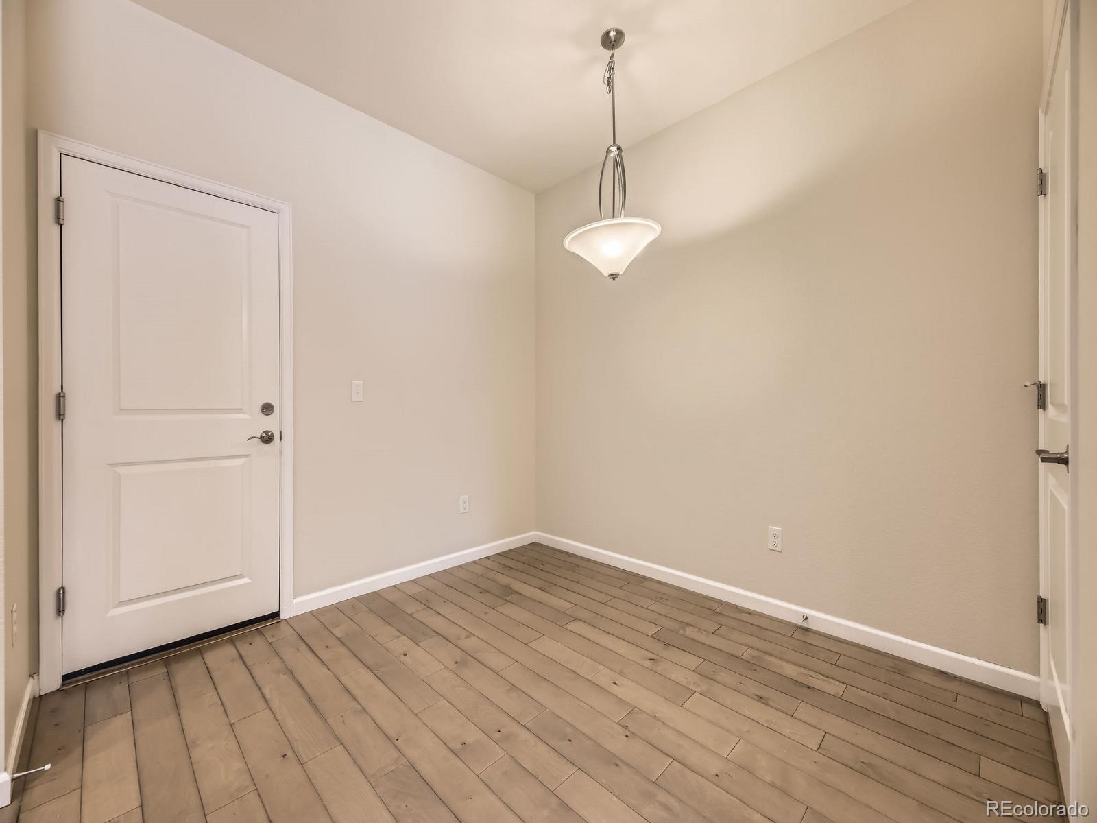 MLS Image #12 for 600 e dry creek place,littleton, Colorado