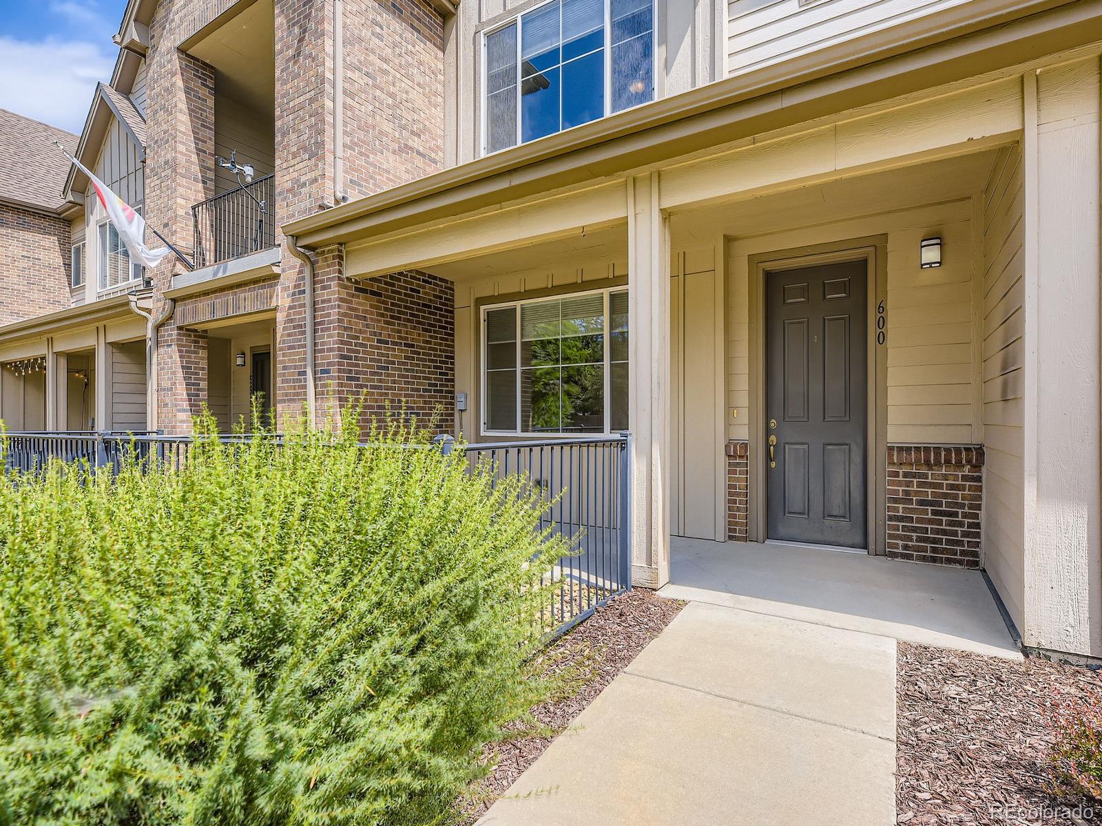 MLS Image #2 for 600 e dry creek place,littleton, Colorado