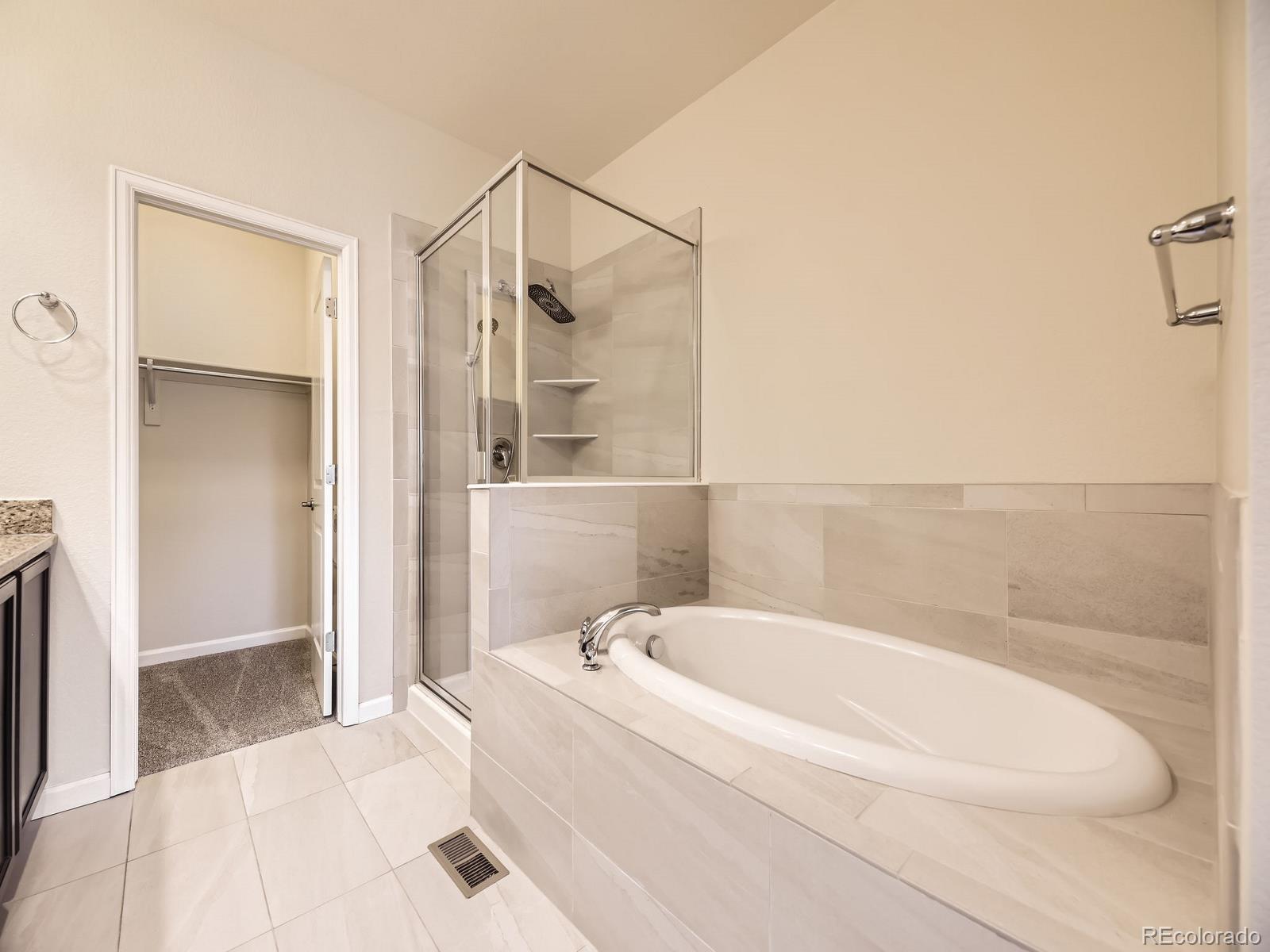 MLS Image #20 for 600 e dry creek place,littleton, Colorado